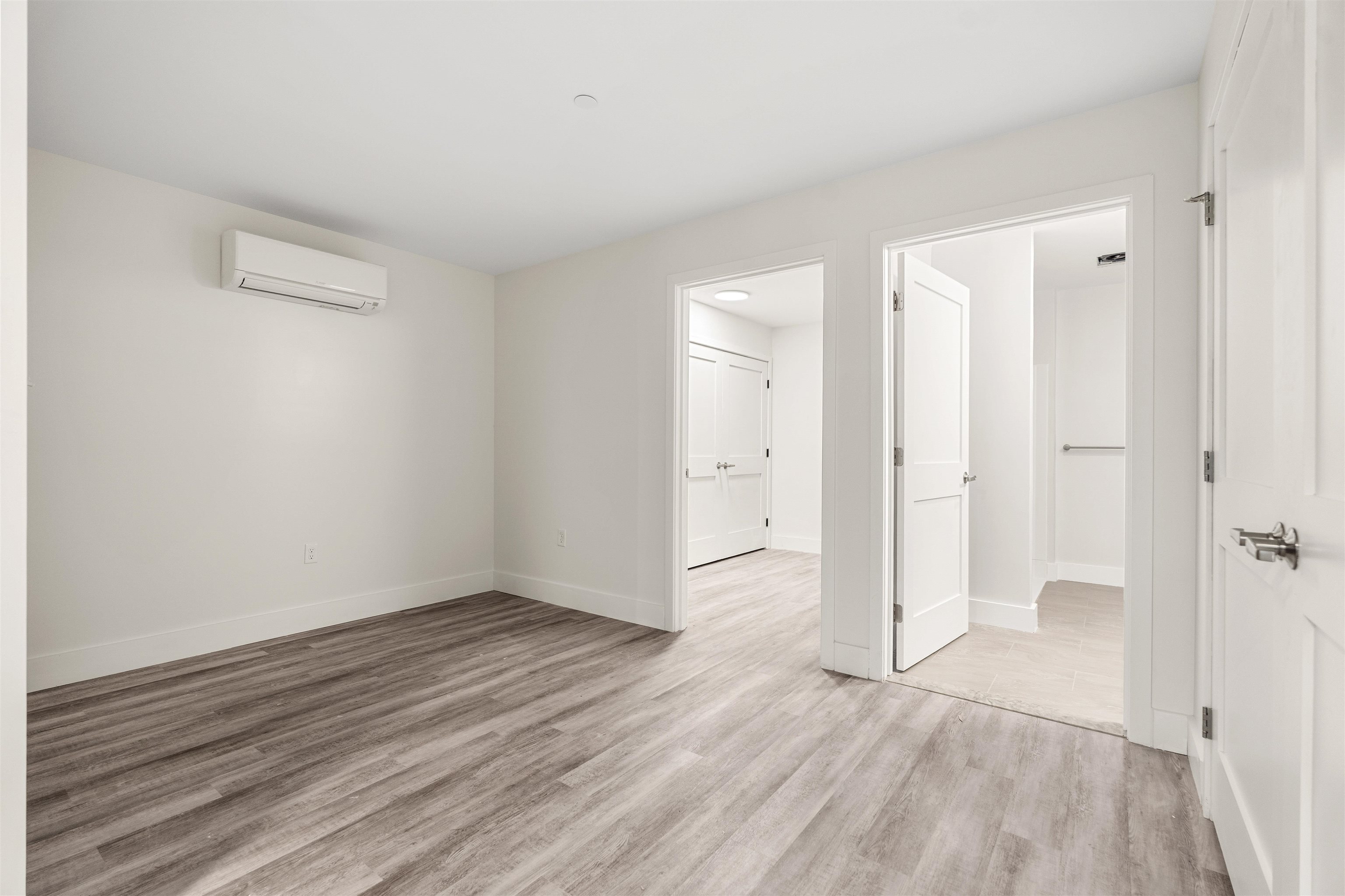 85 Water Street Property Photo 18
