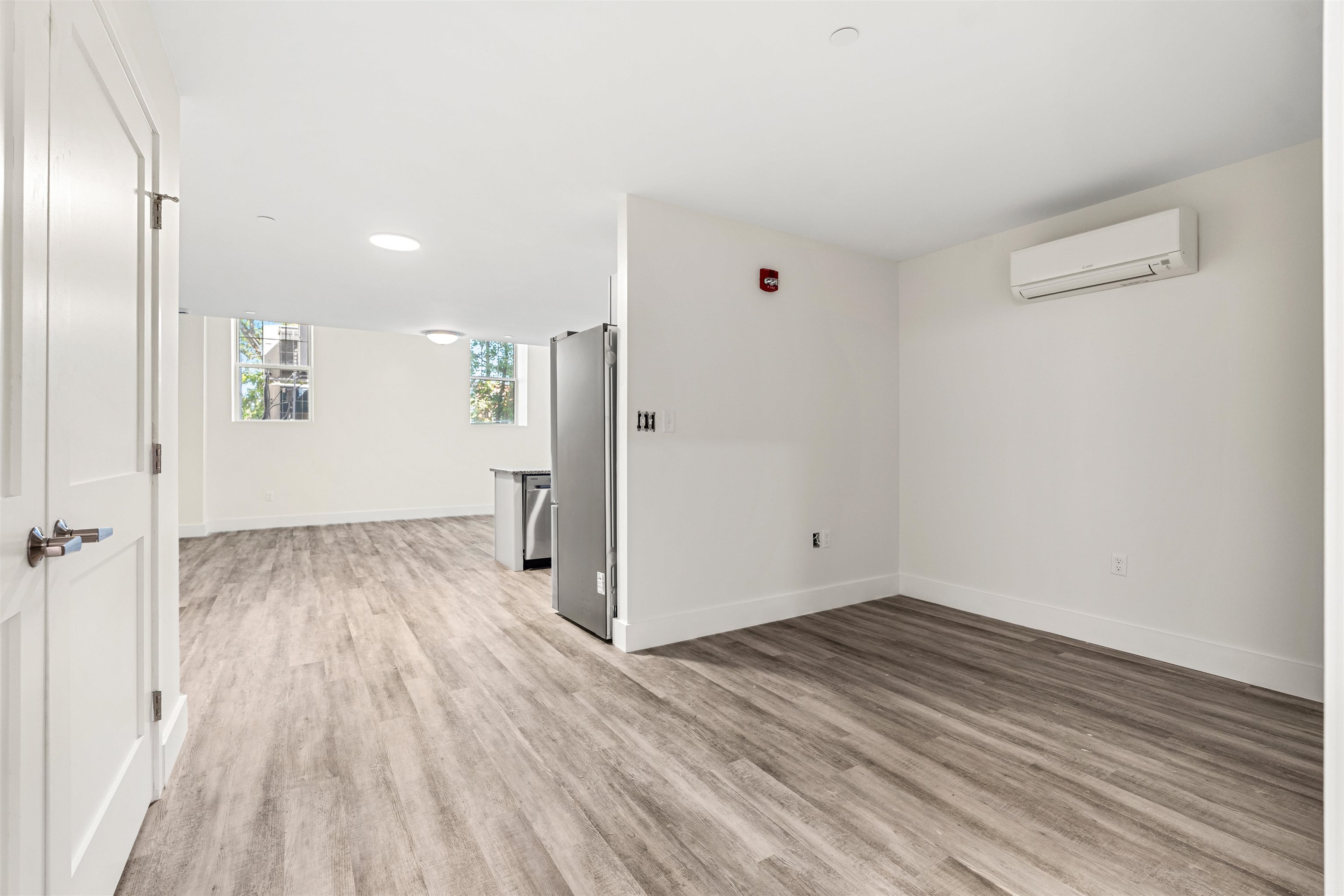 85 Water Street Property Photo 19
