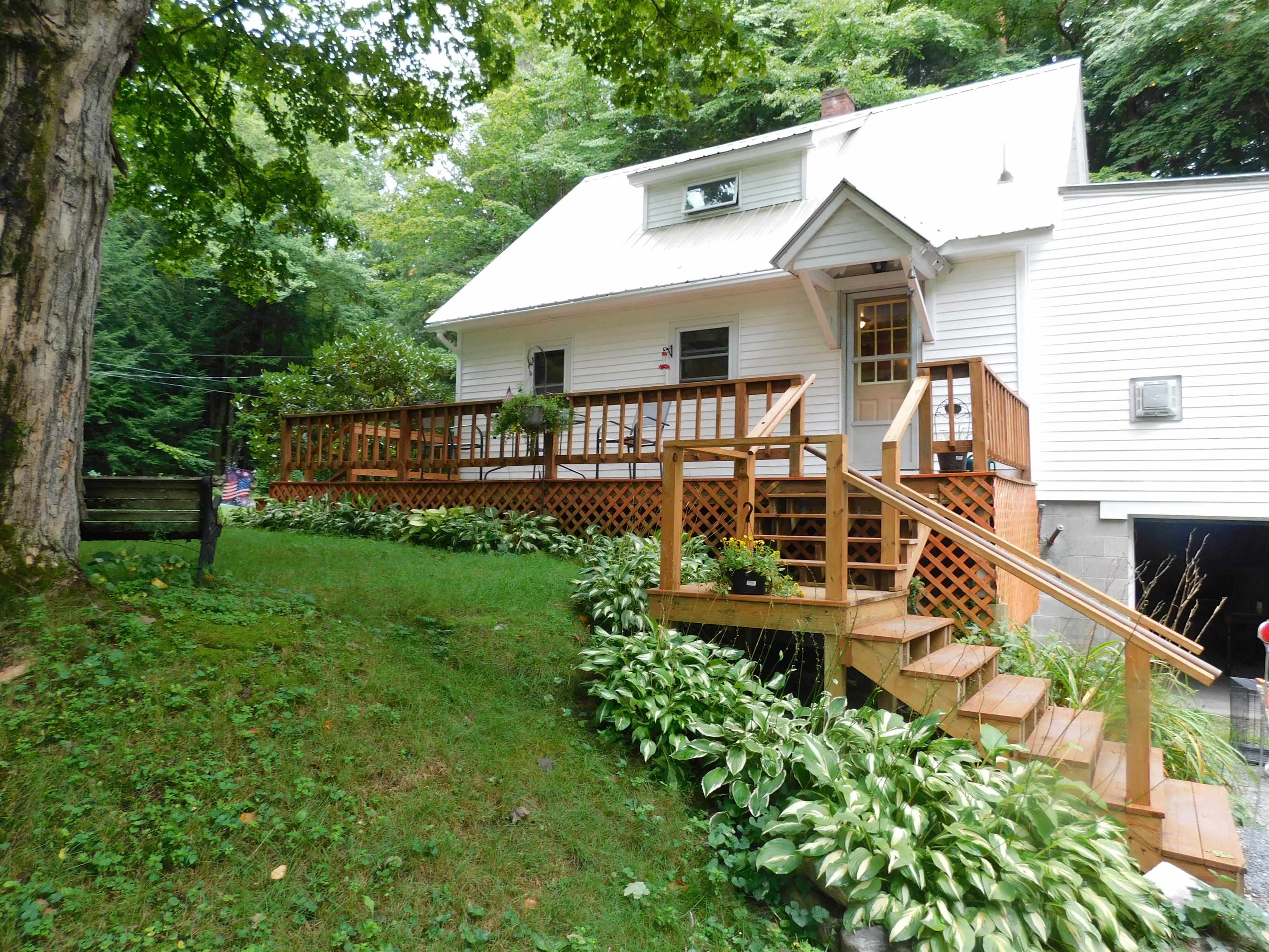 481 Kendrick's Corner Road Property Photo 3
