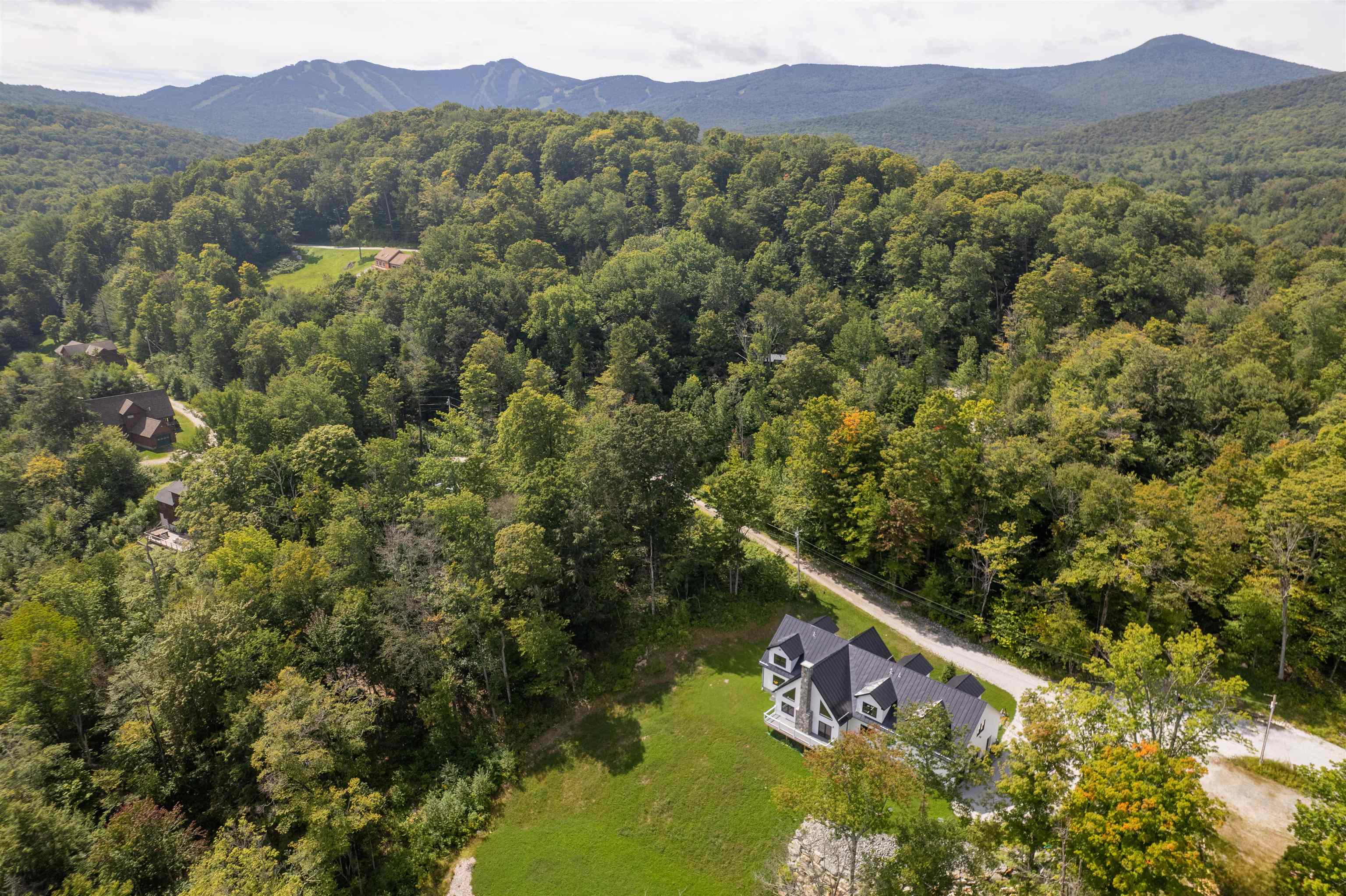 46 Deer Run Property Photo 2