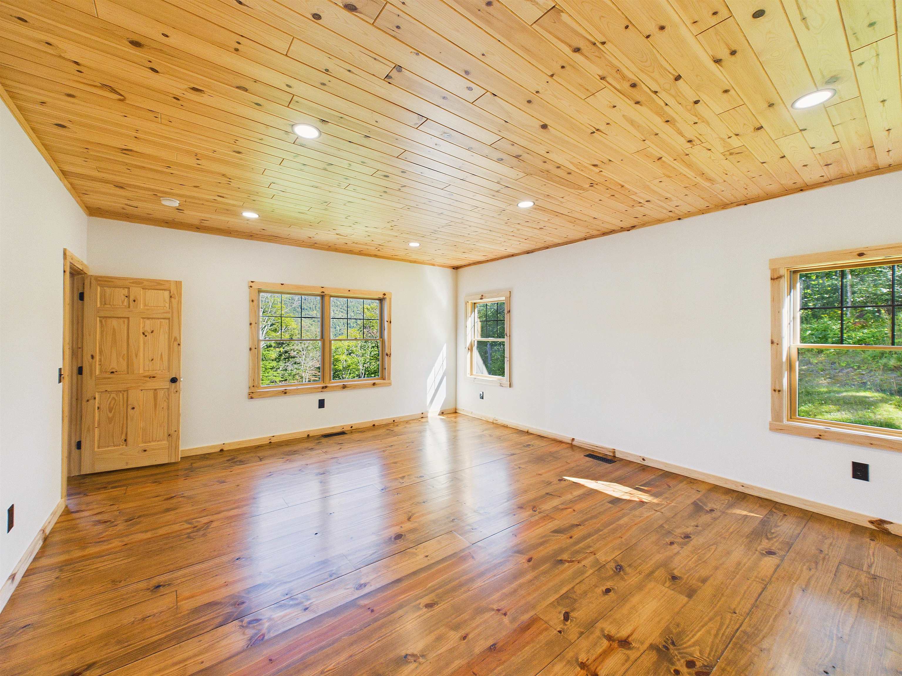 46 Deer Run Property Photo 9