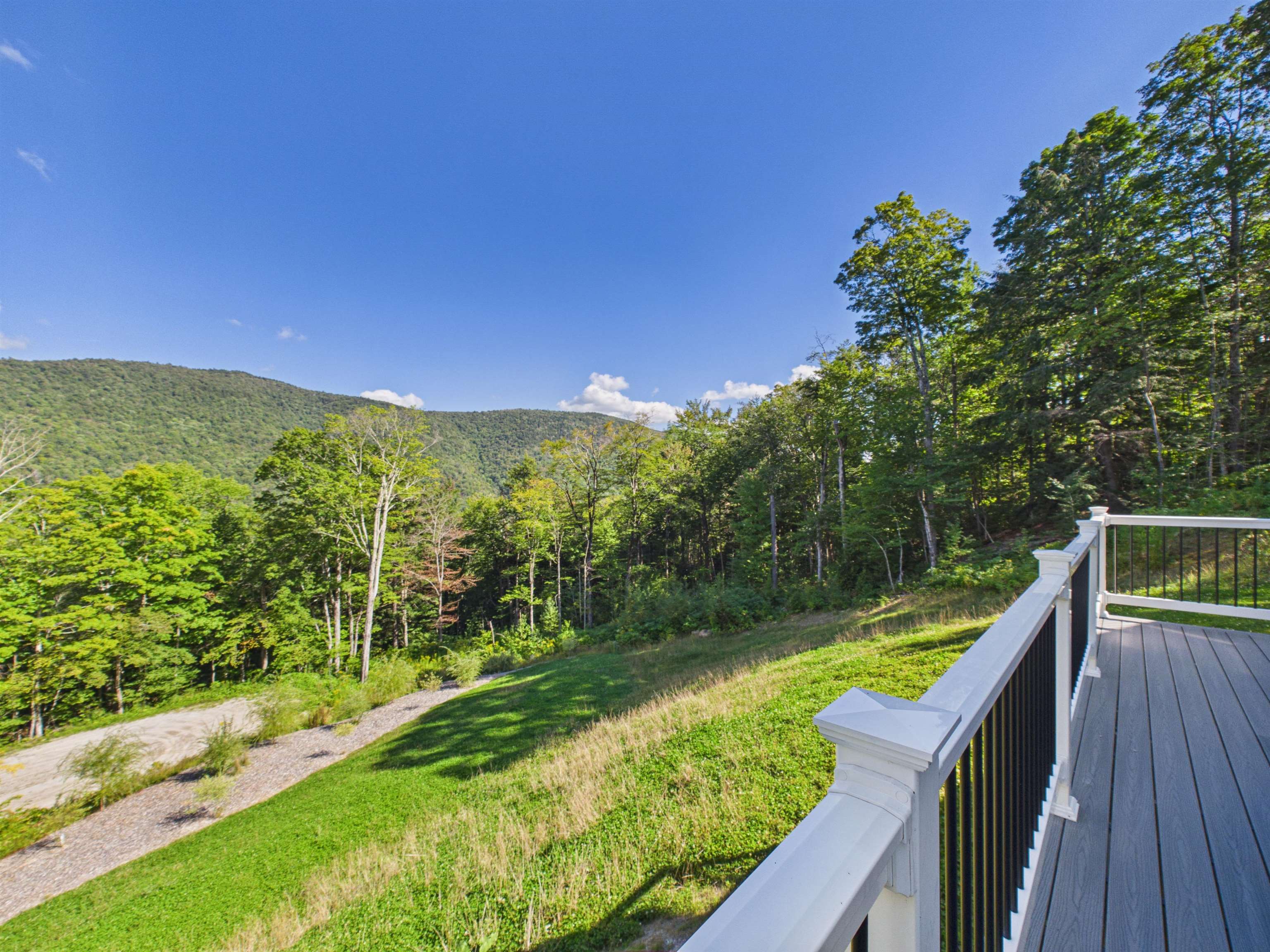46 Deer Run Property Photo 21