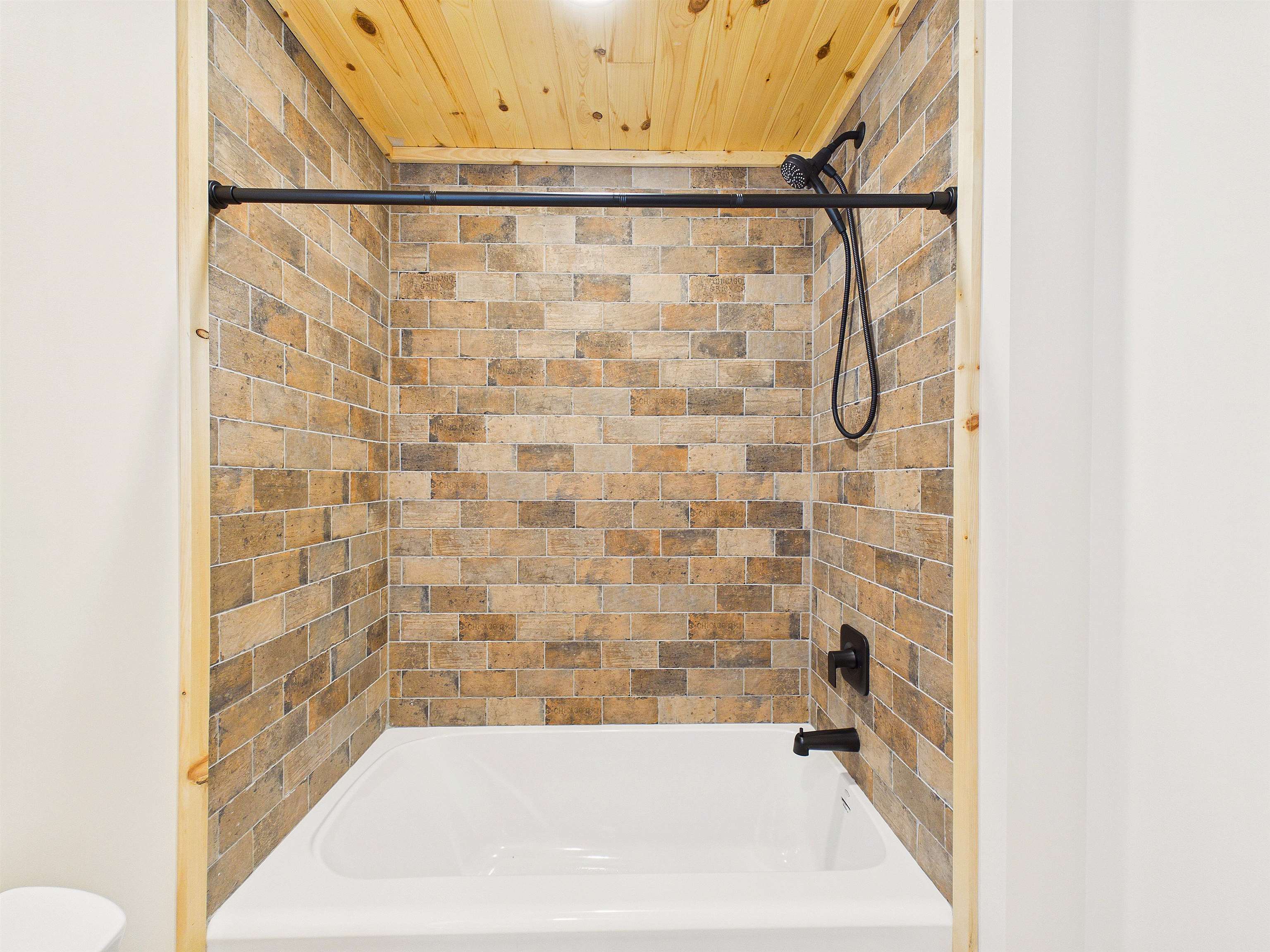 46 Deer Run Property Photo 40