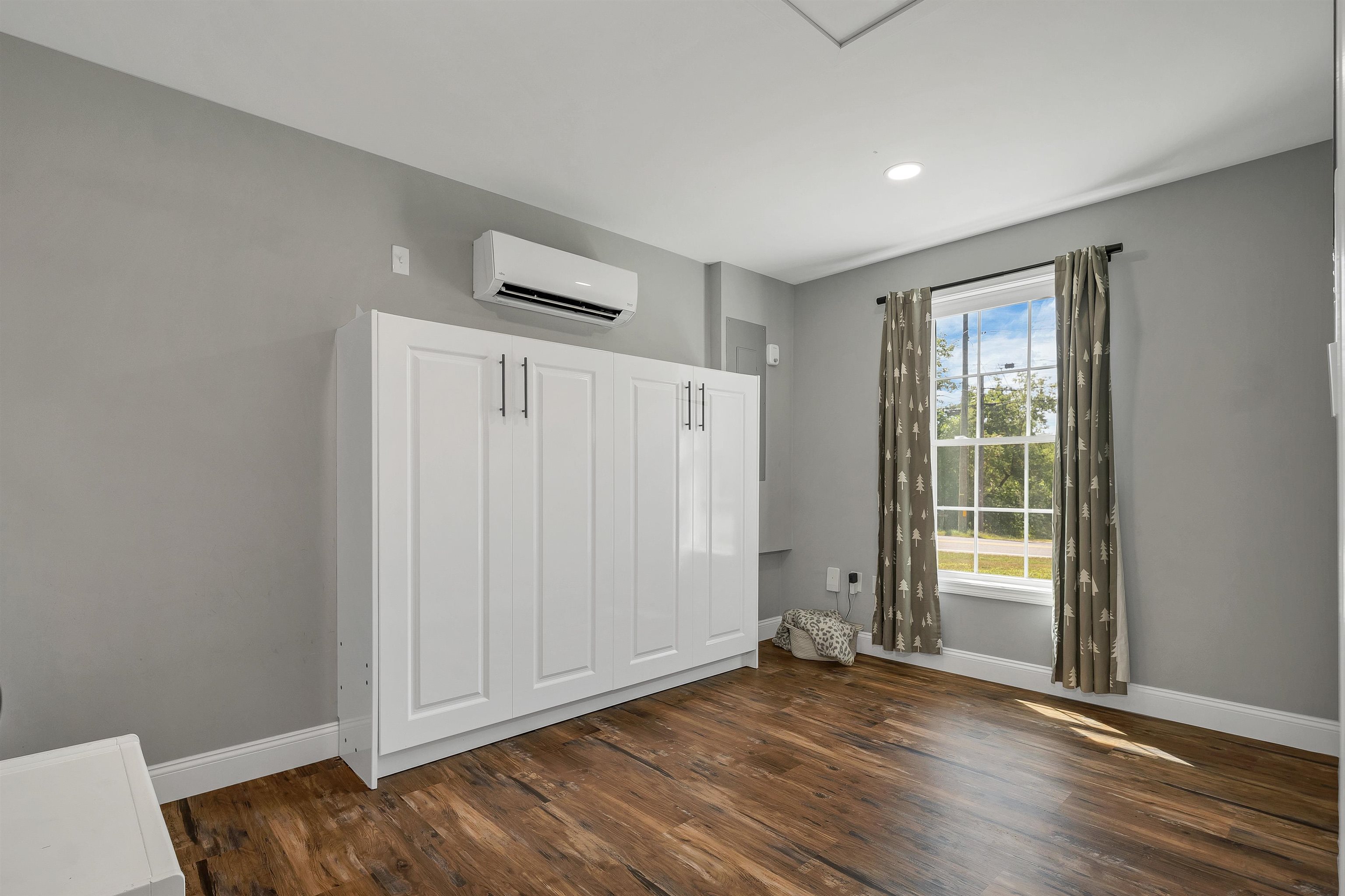 562 Pickering Road Property Photo 16