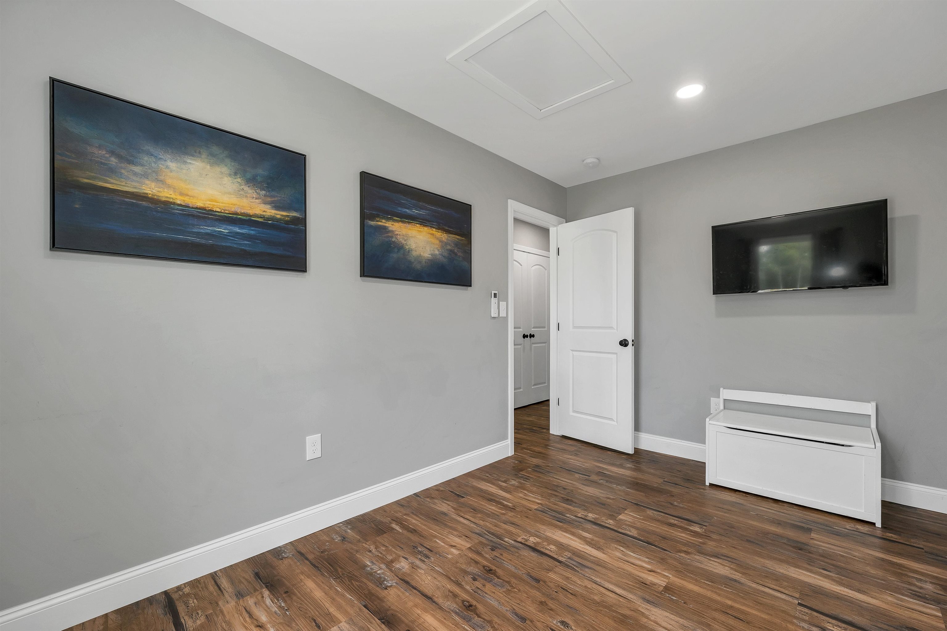 562 Pickering Road Property Photo 22