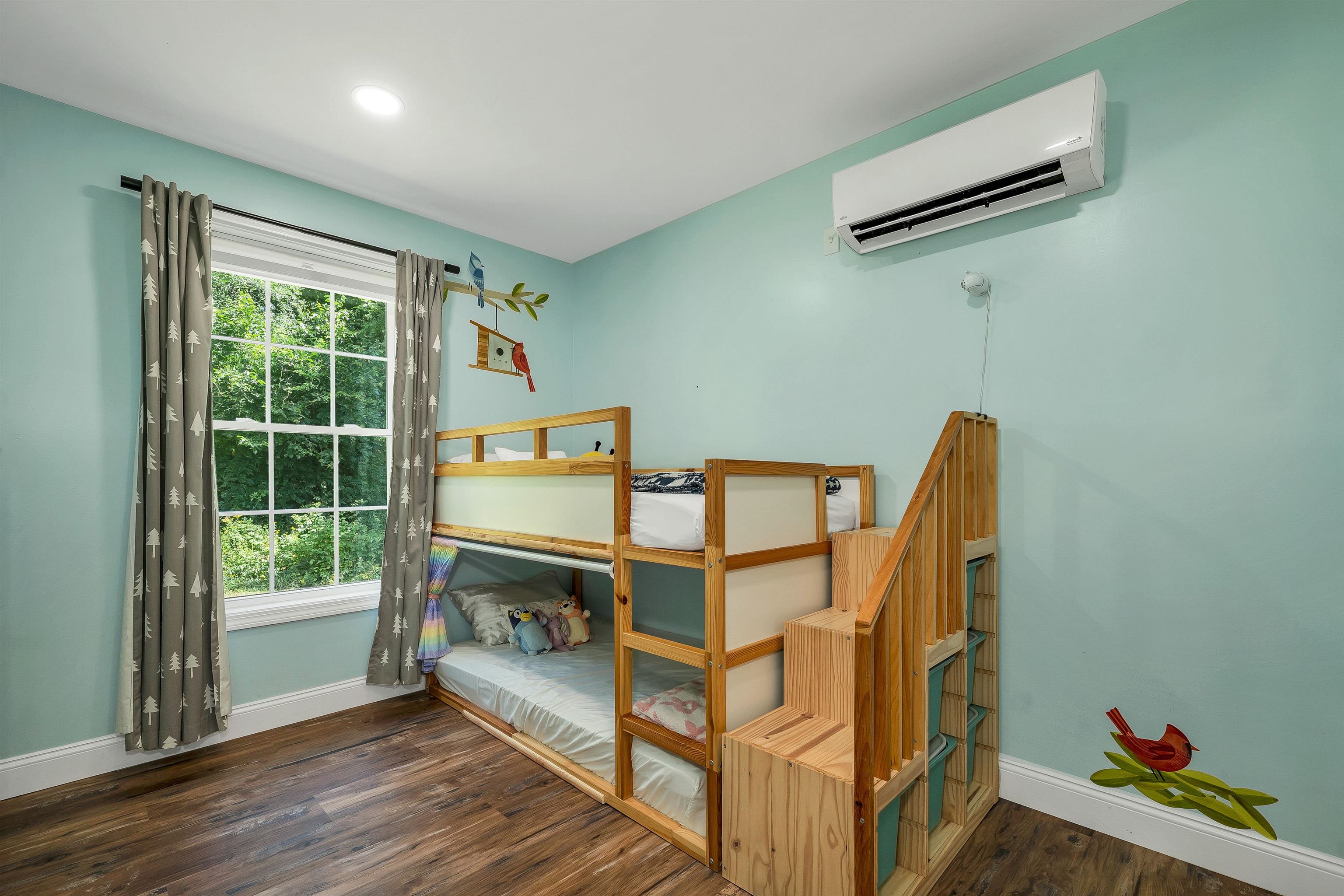 562 Pickering Road Property Photo 23