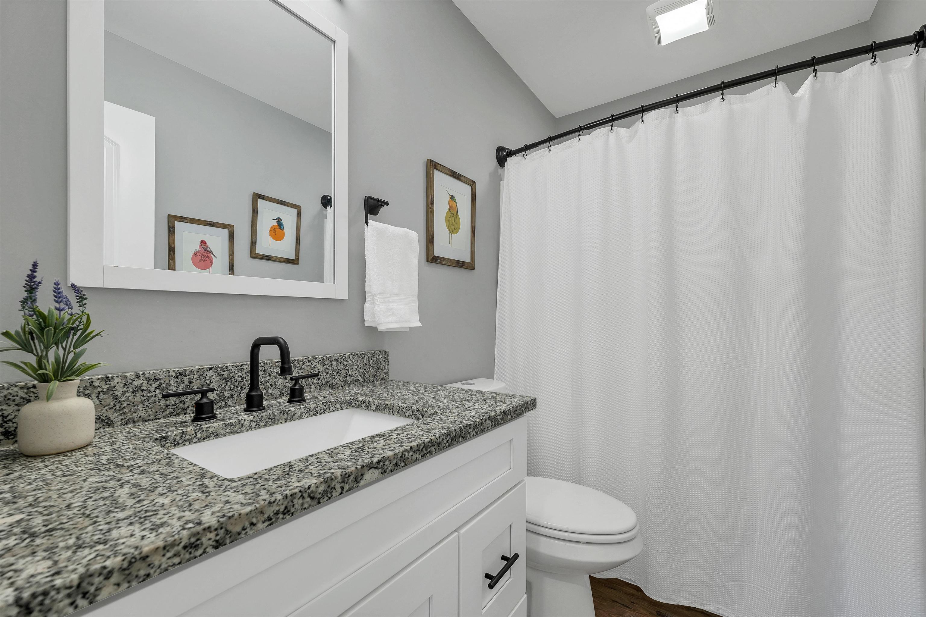 562 Pickering Road Property Photo 26