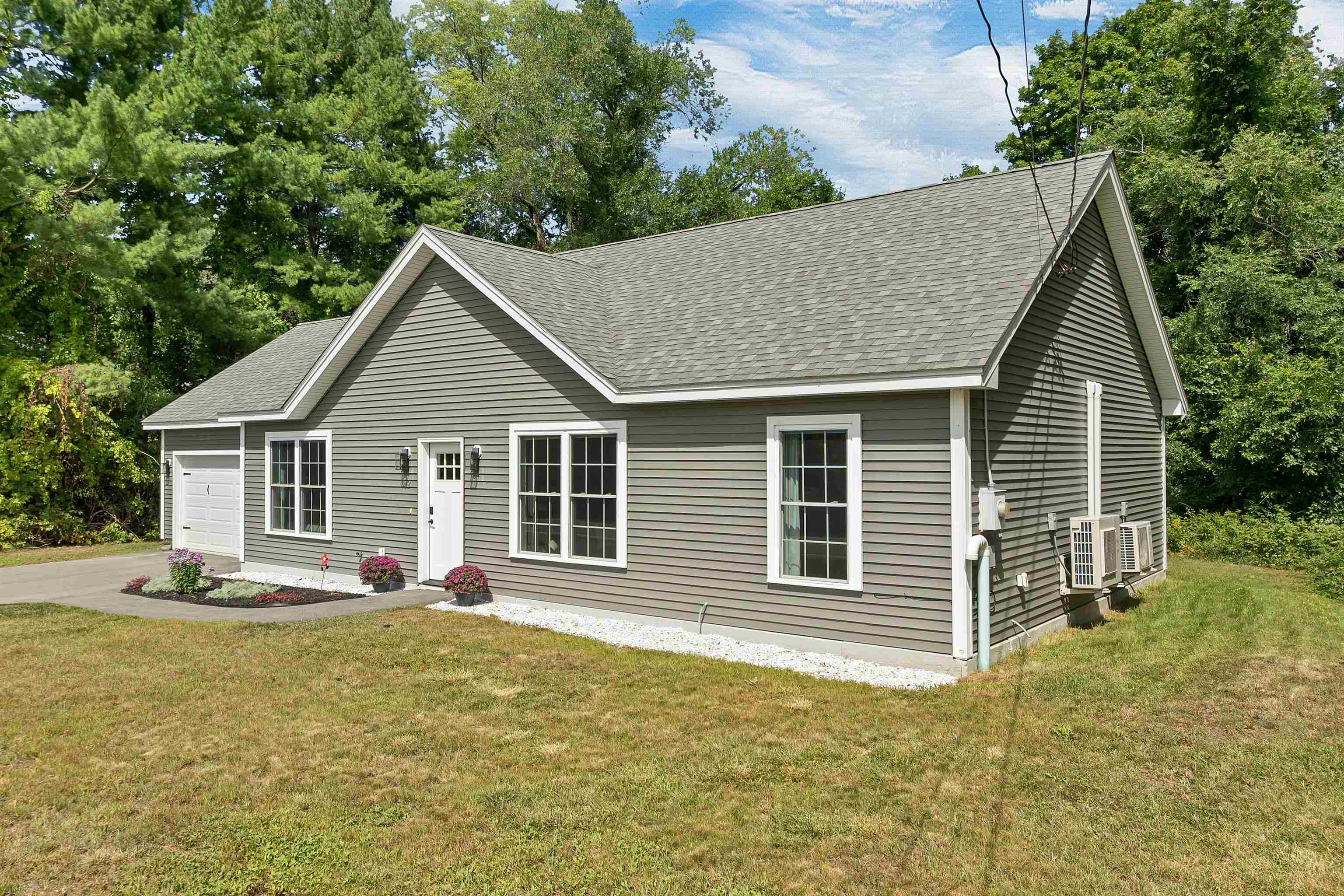 562 Pickering Road Property Photo 35
