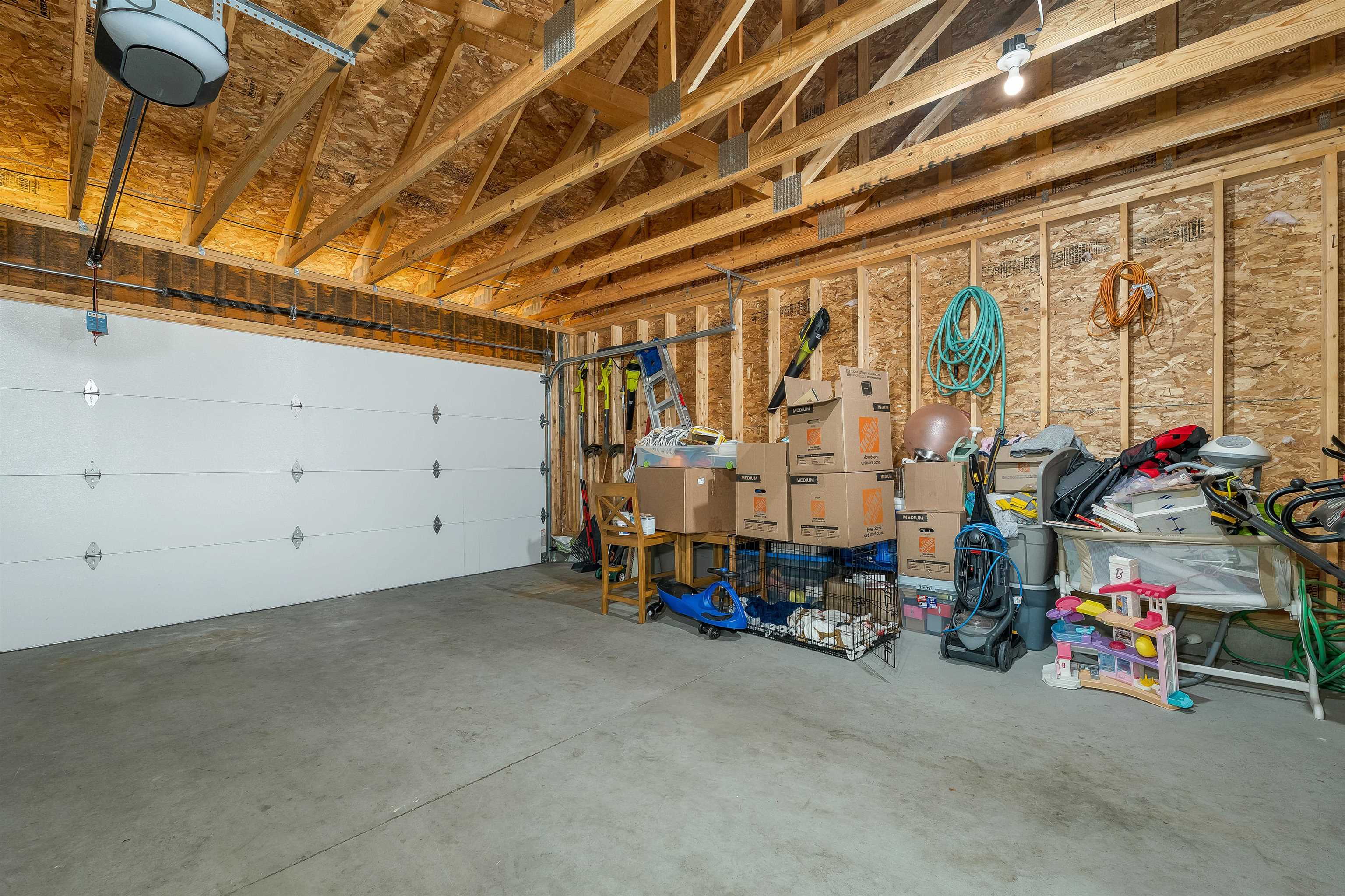 562 Pickering Road Property Photo 38