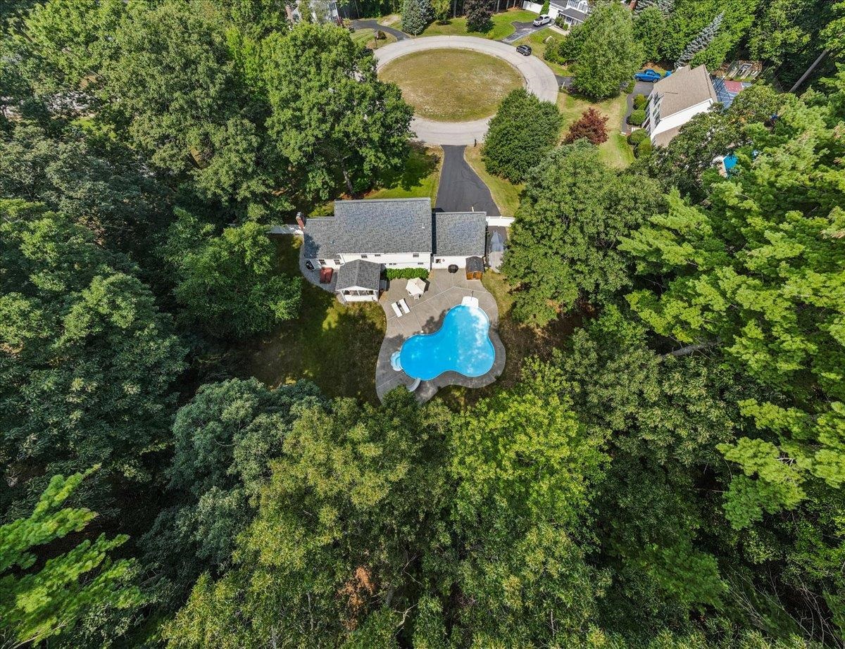 6 Sterling Drive Property Photo 2