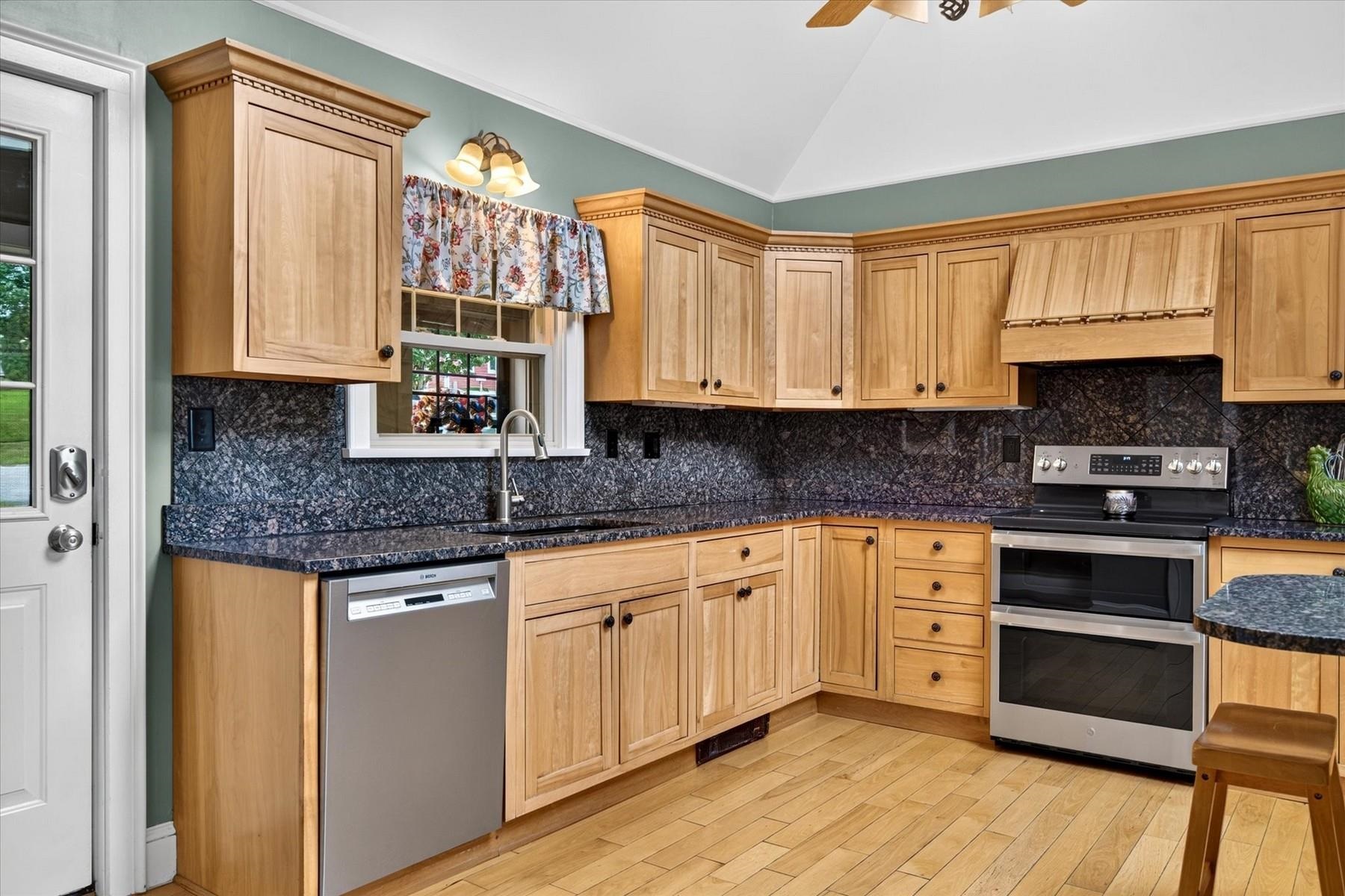 82 Edgerton Street Property Photo 7