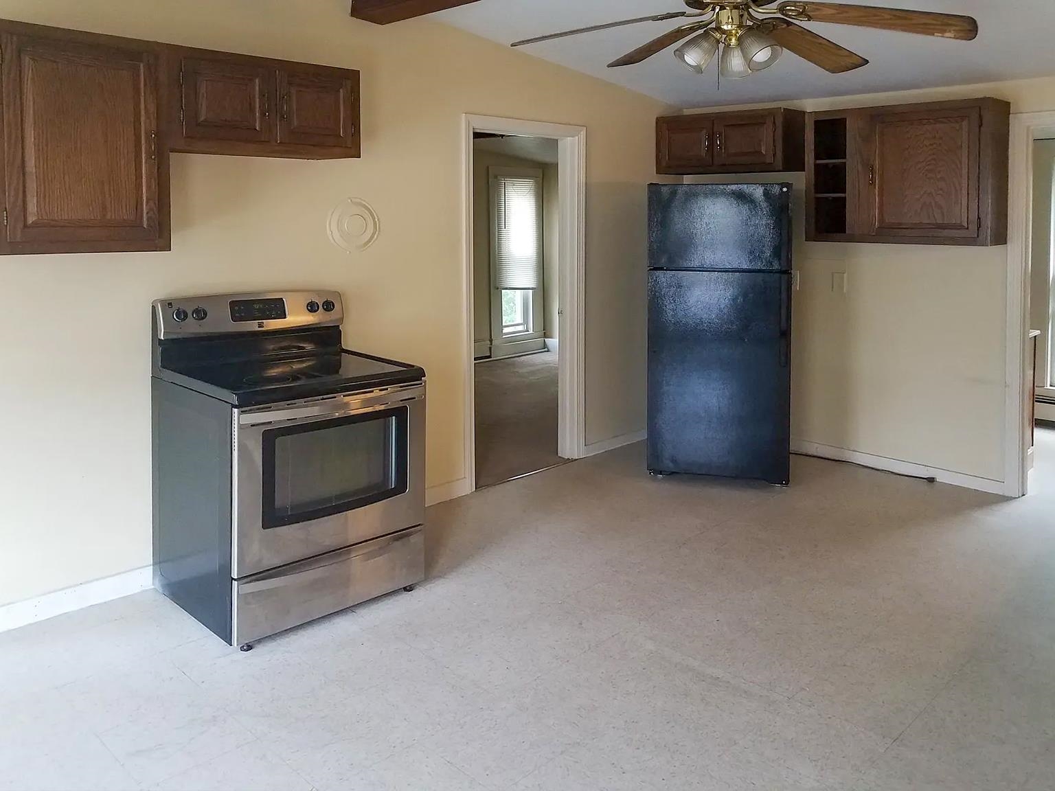 18 South Street Property Photo 8