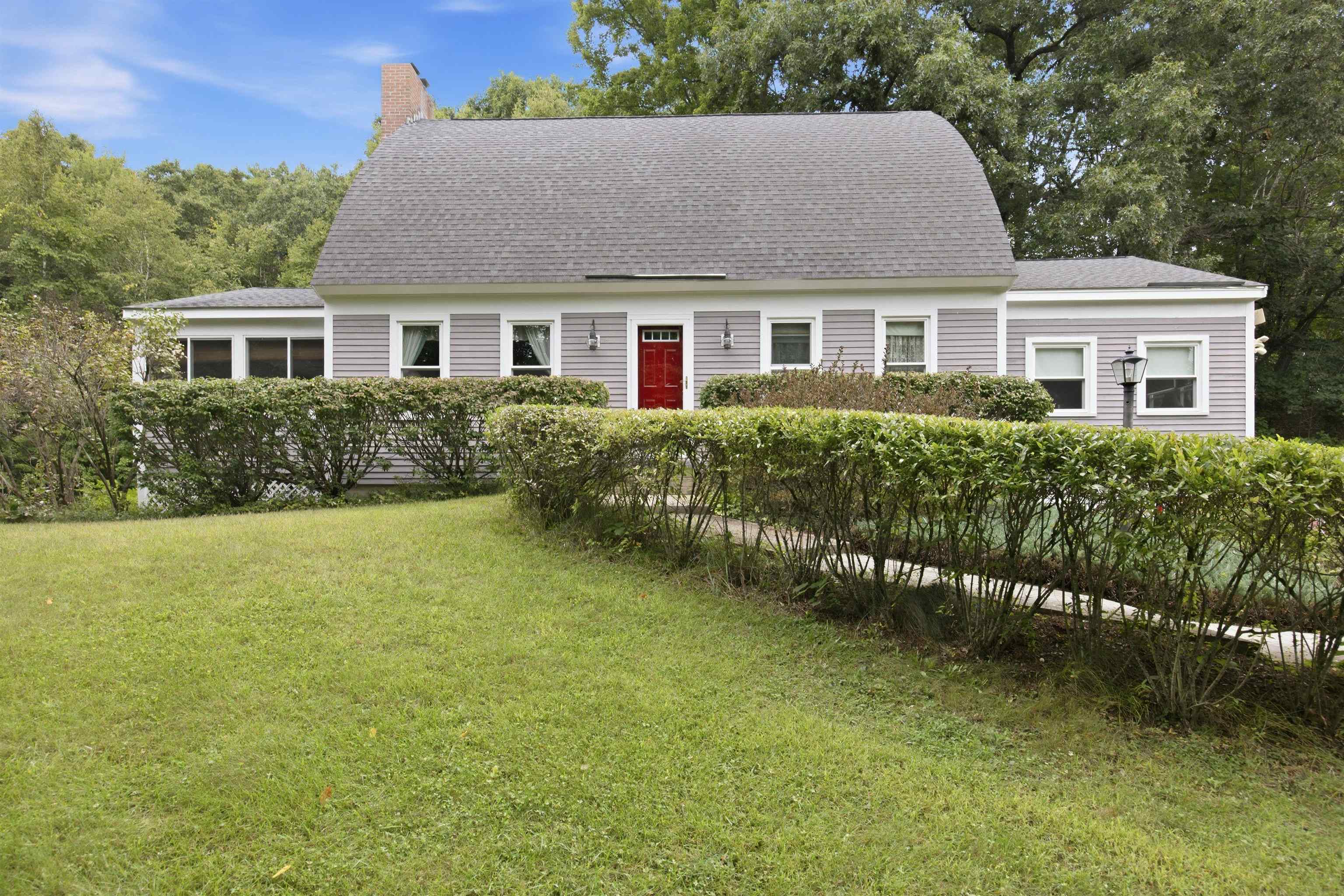 8 Hollow Road Property Photo 1