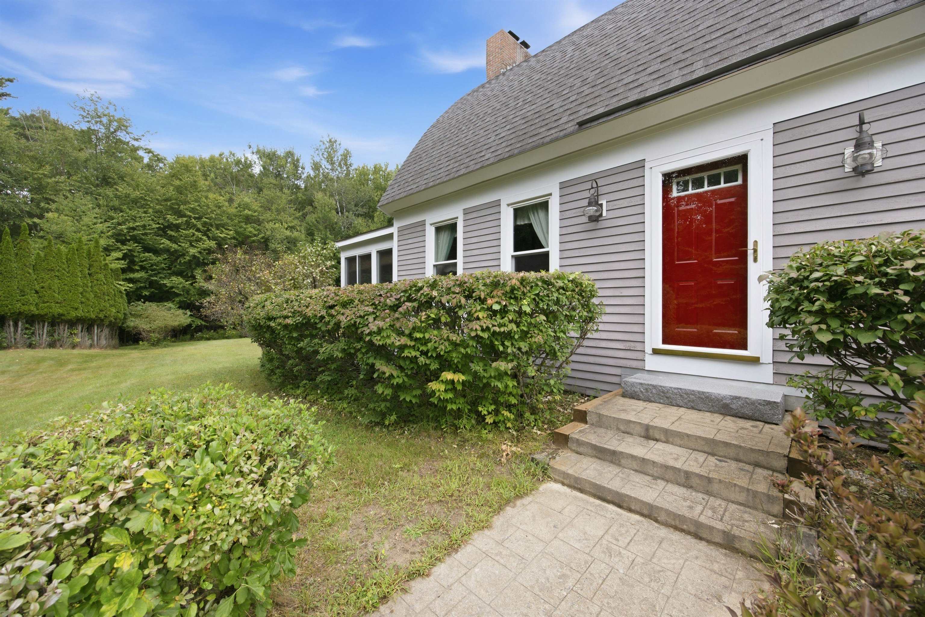 8 Hollow Road Property Photo 5