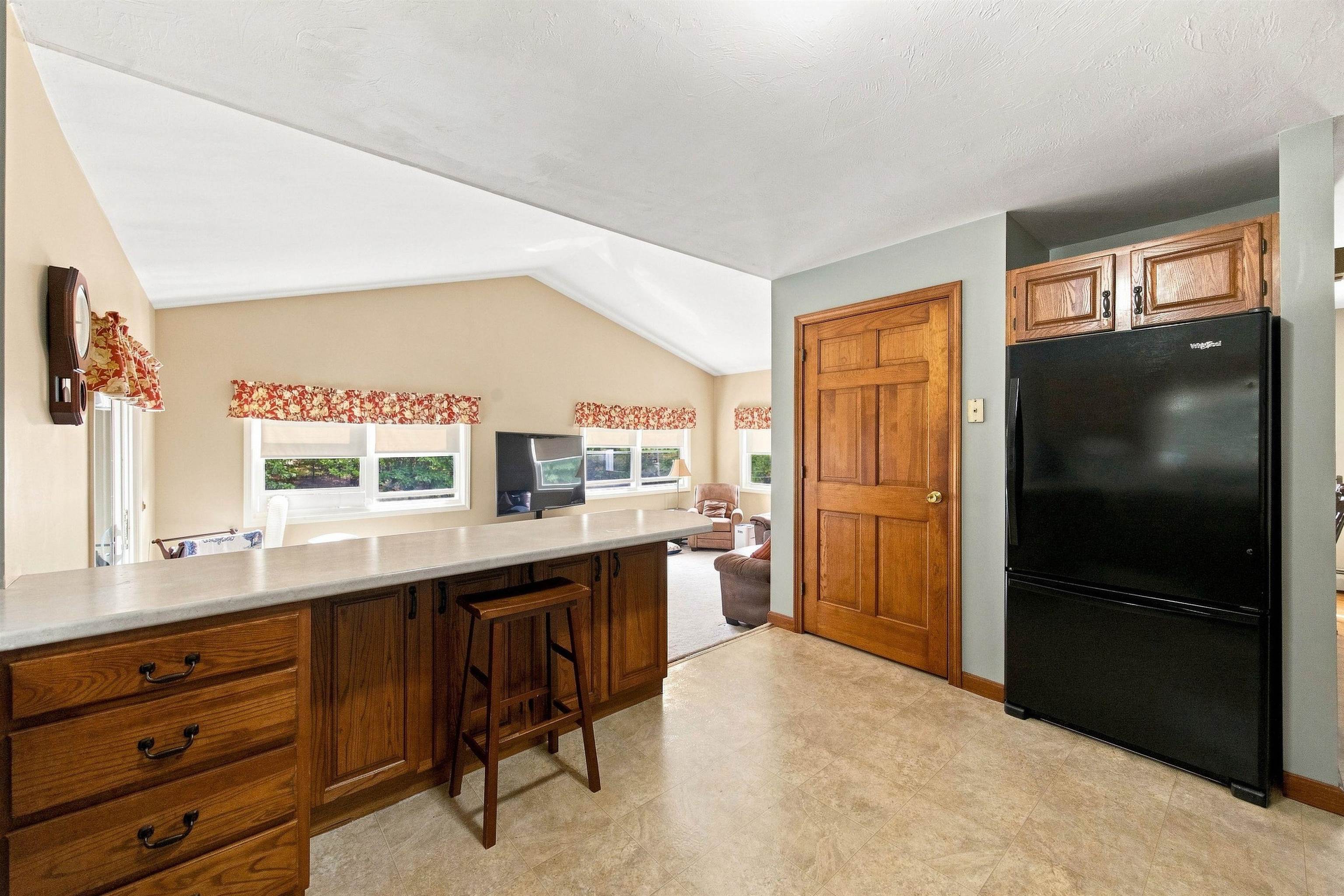 8 Hollow Road Property Photo 11