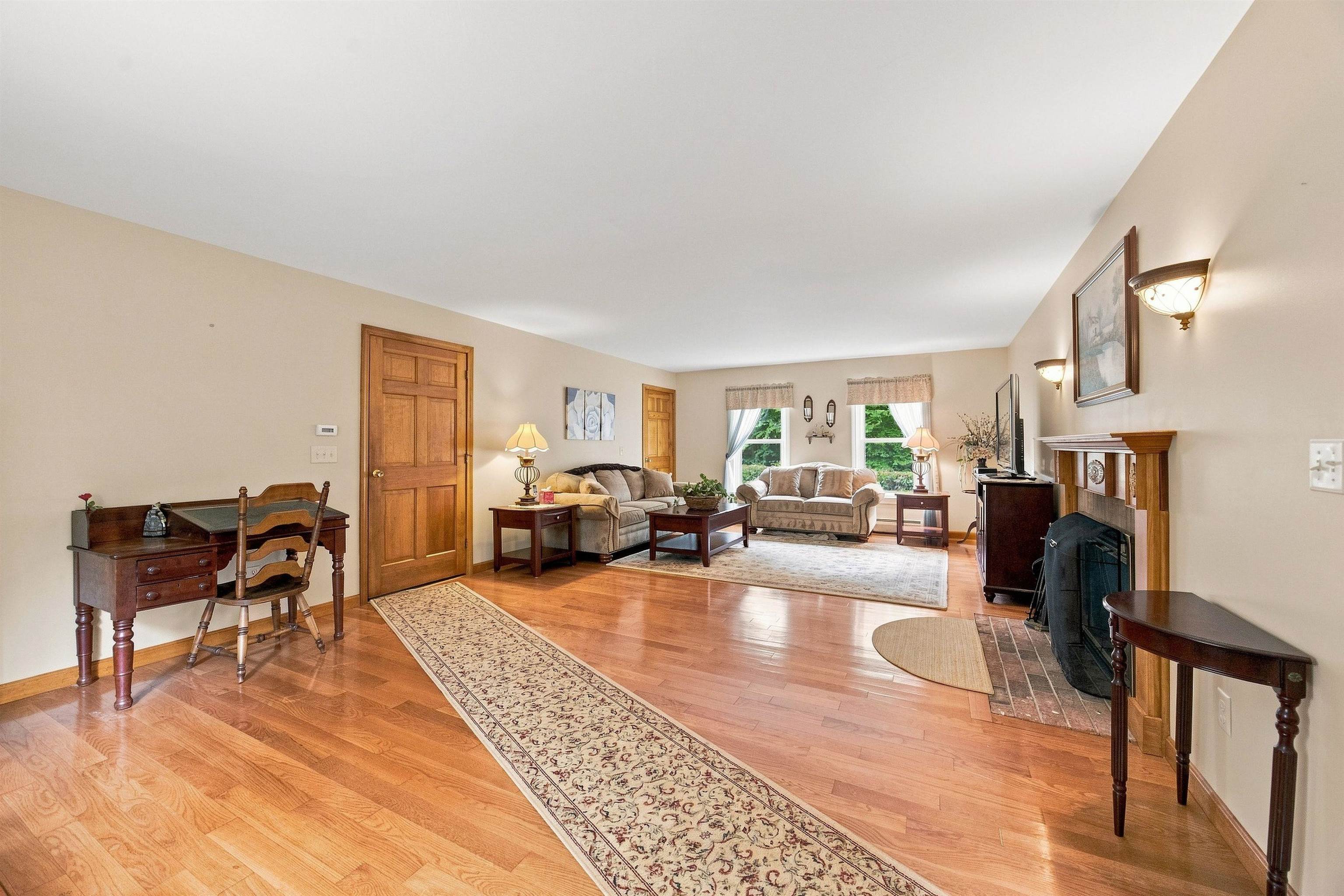 8 Hollow Road Property Photo 15