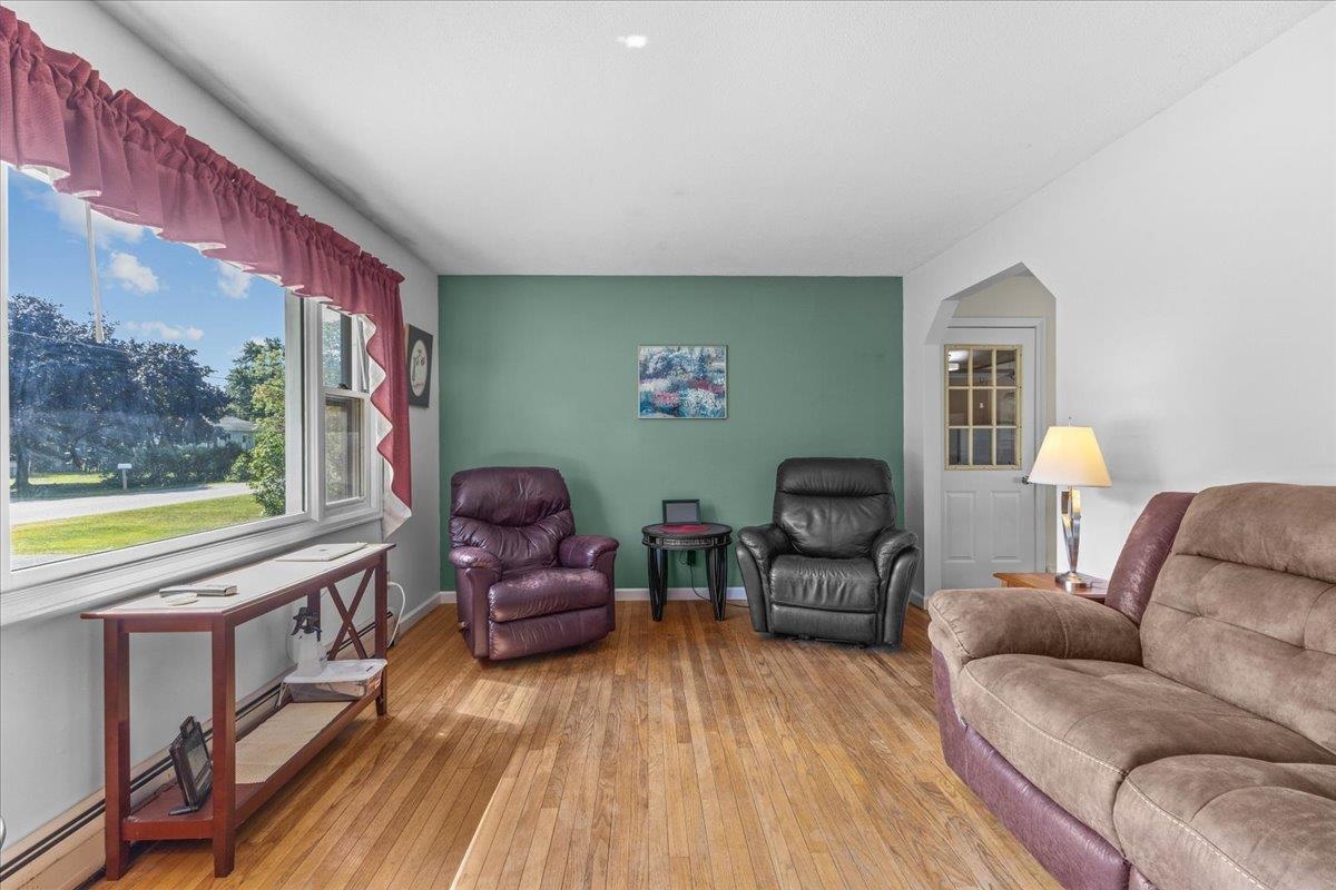 97 Pine Lane Property Photo 4