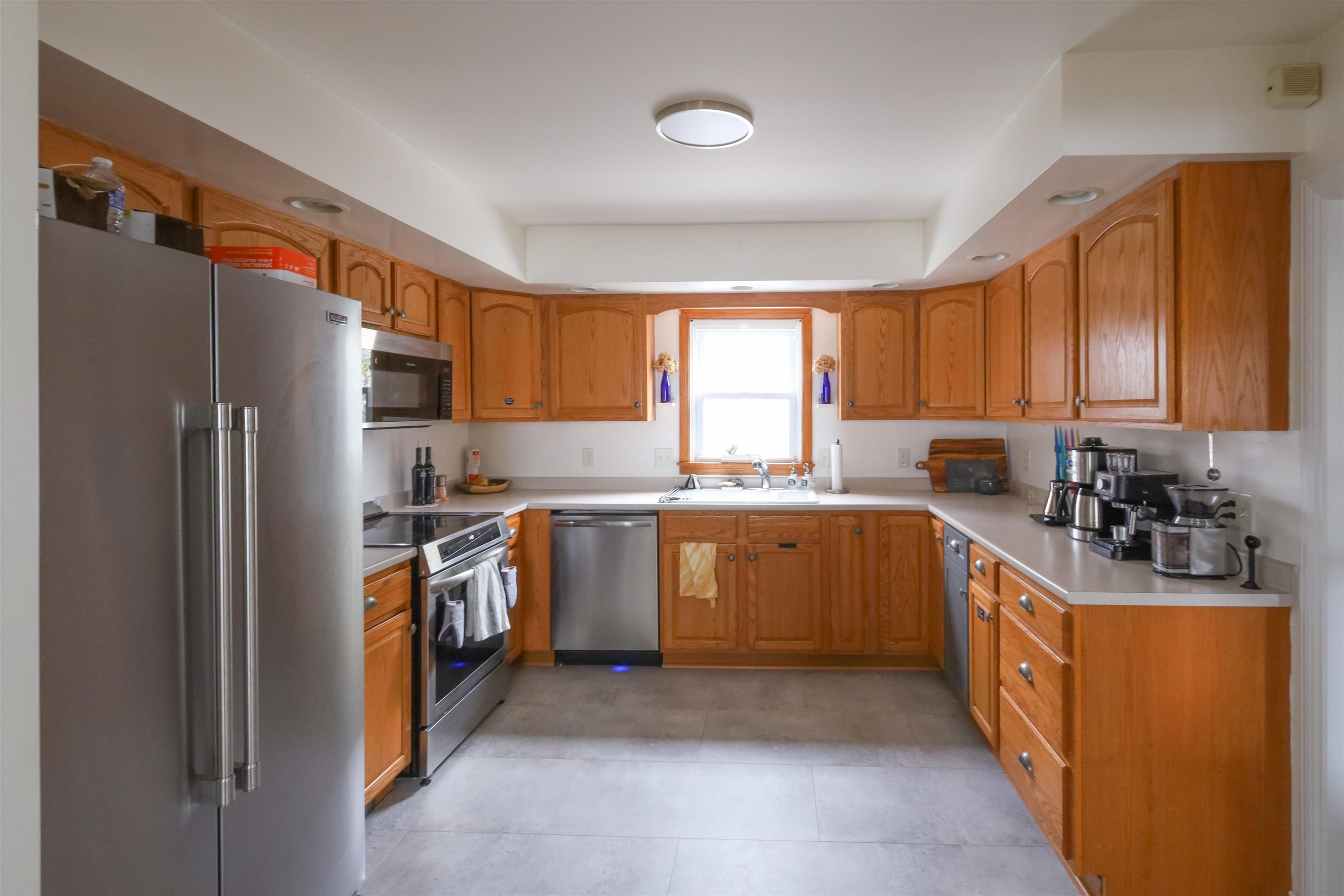 187 Lafountain Street Property Photo 10