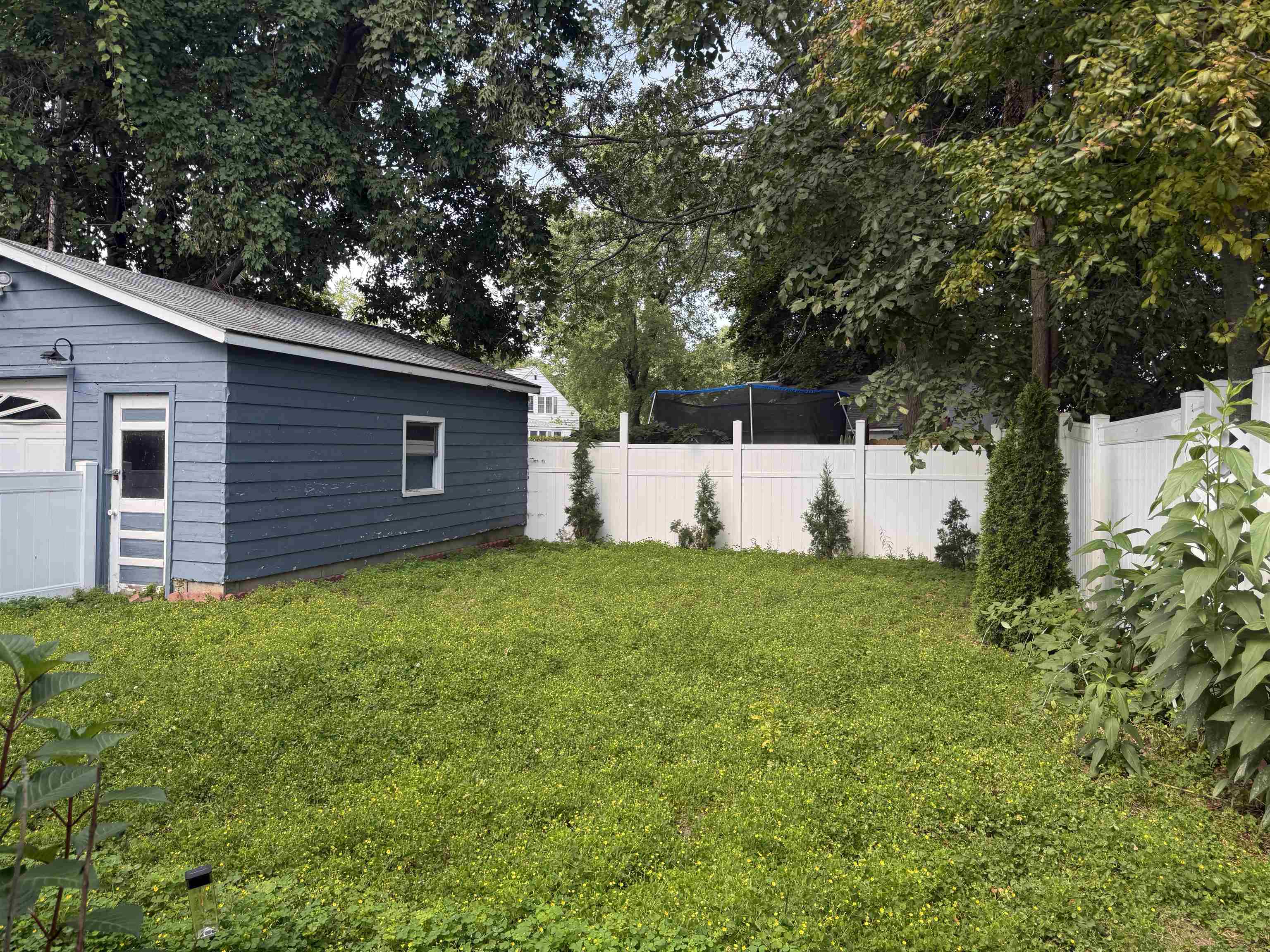 187 Lafountain Street Property Photo 24