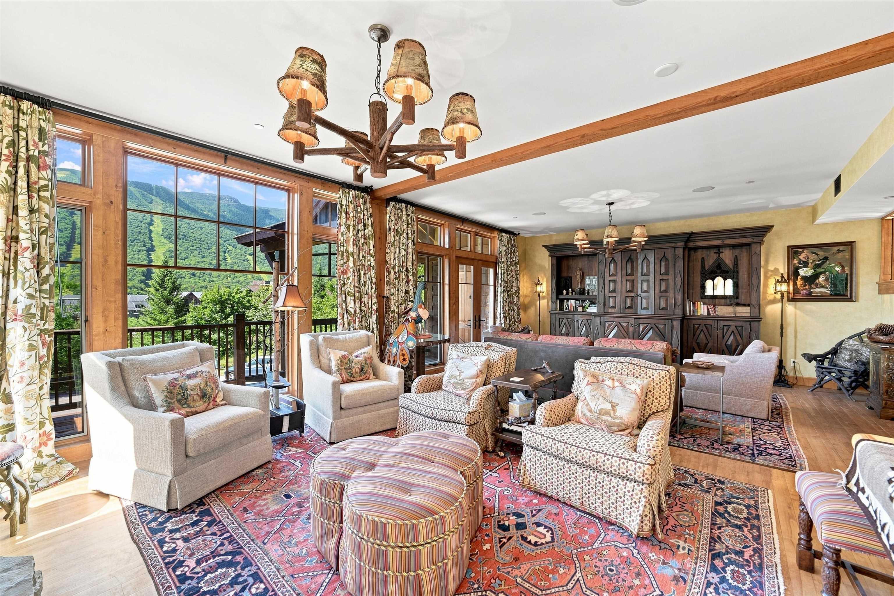 120 Nosedive Drive Property Photo 8