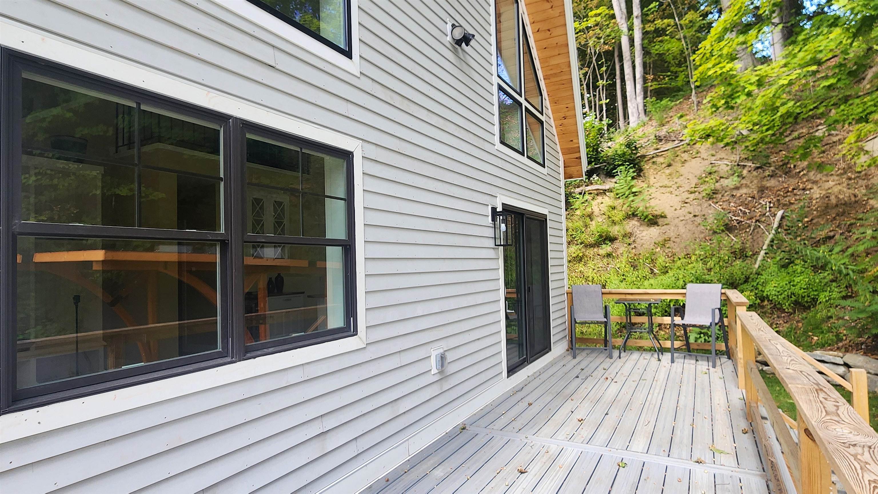 188 Wall Street Property Photo 4