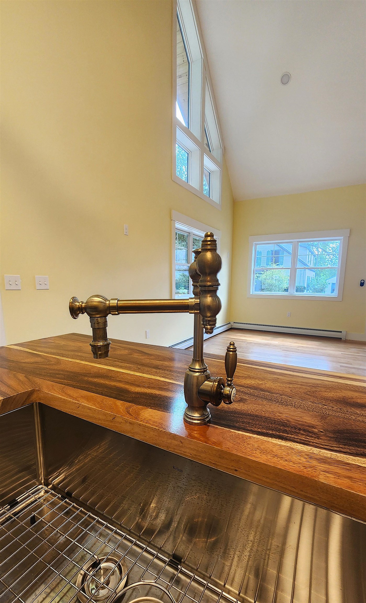 188 Wall Street Property Photo 14