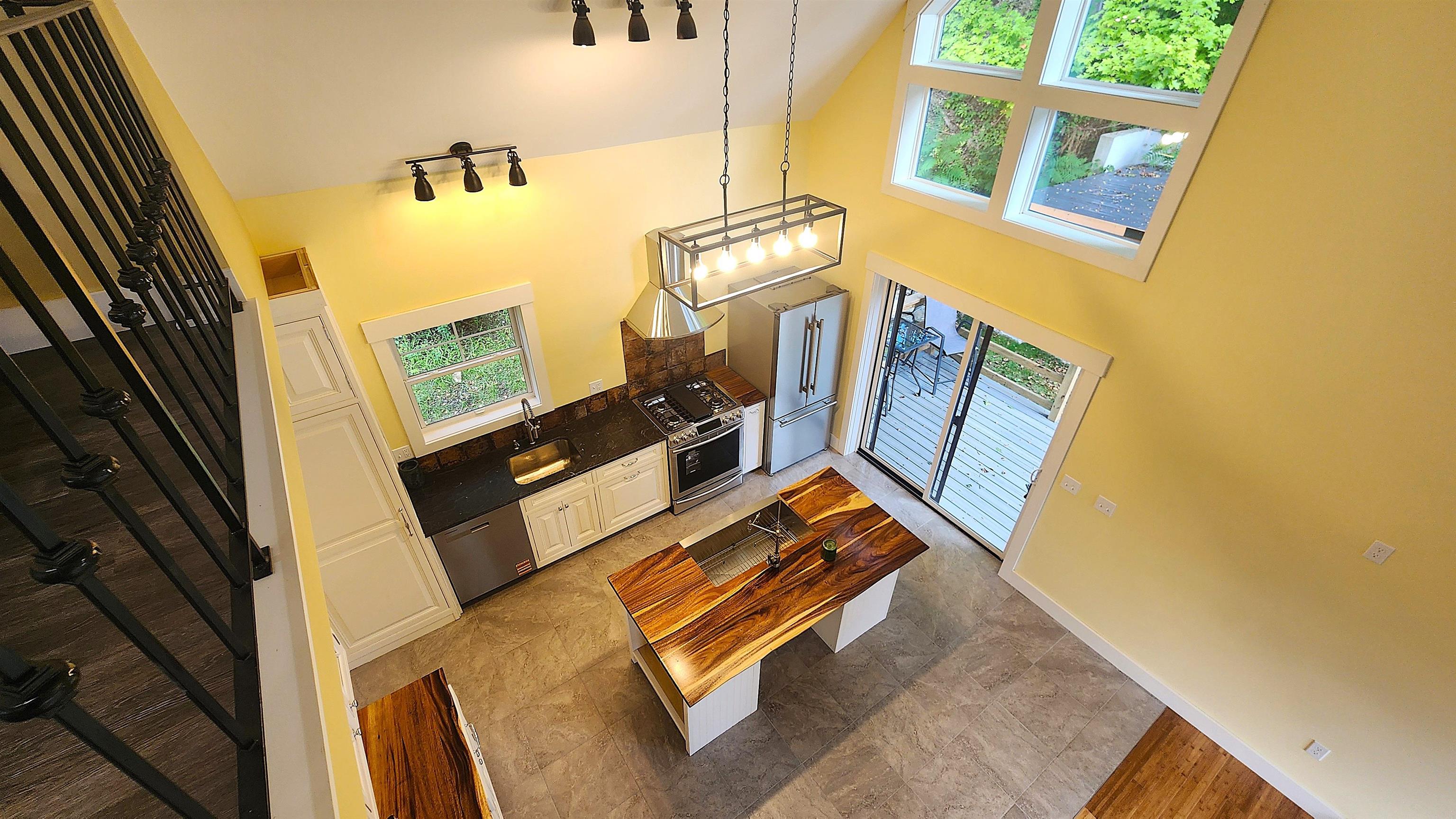 188 Wall Street Property Photo 15