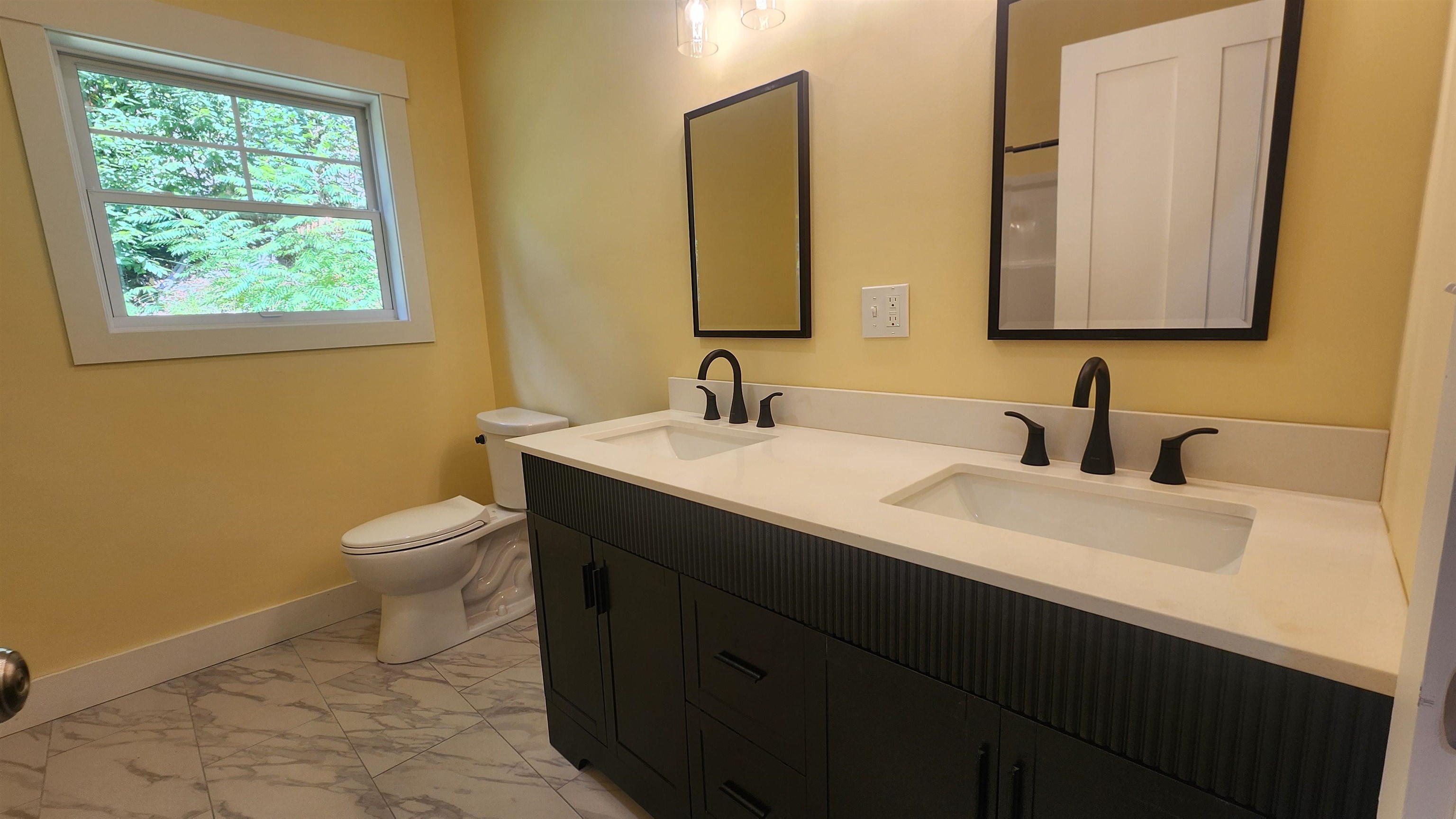 188 Wall Street Property Photo 28