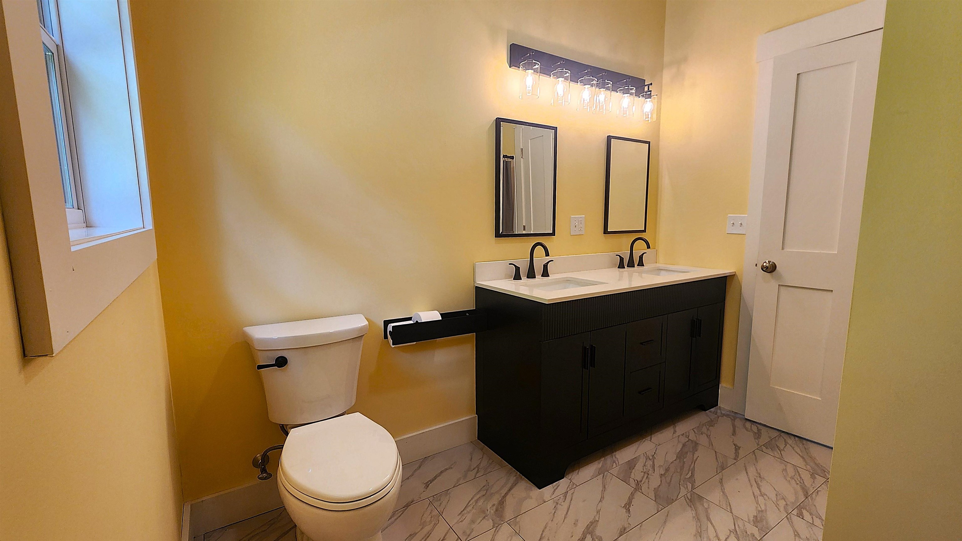 188 Wall Street Property Photo 31