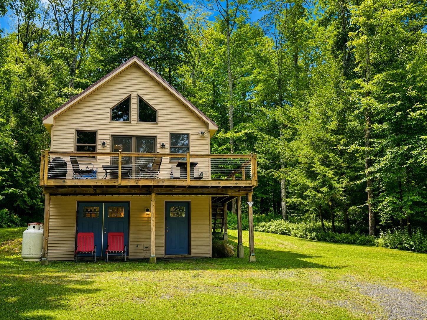 250 Fairview Avenue Property Photo 1