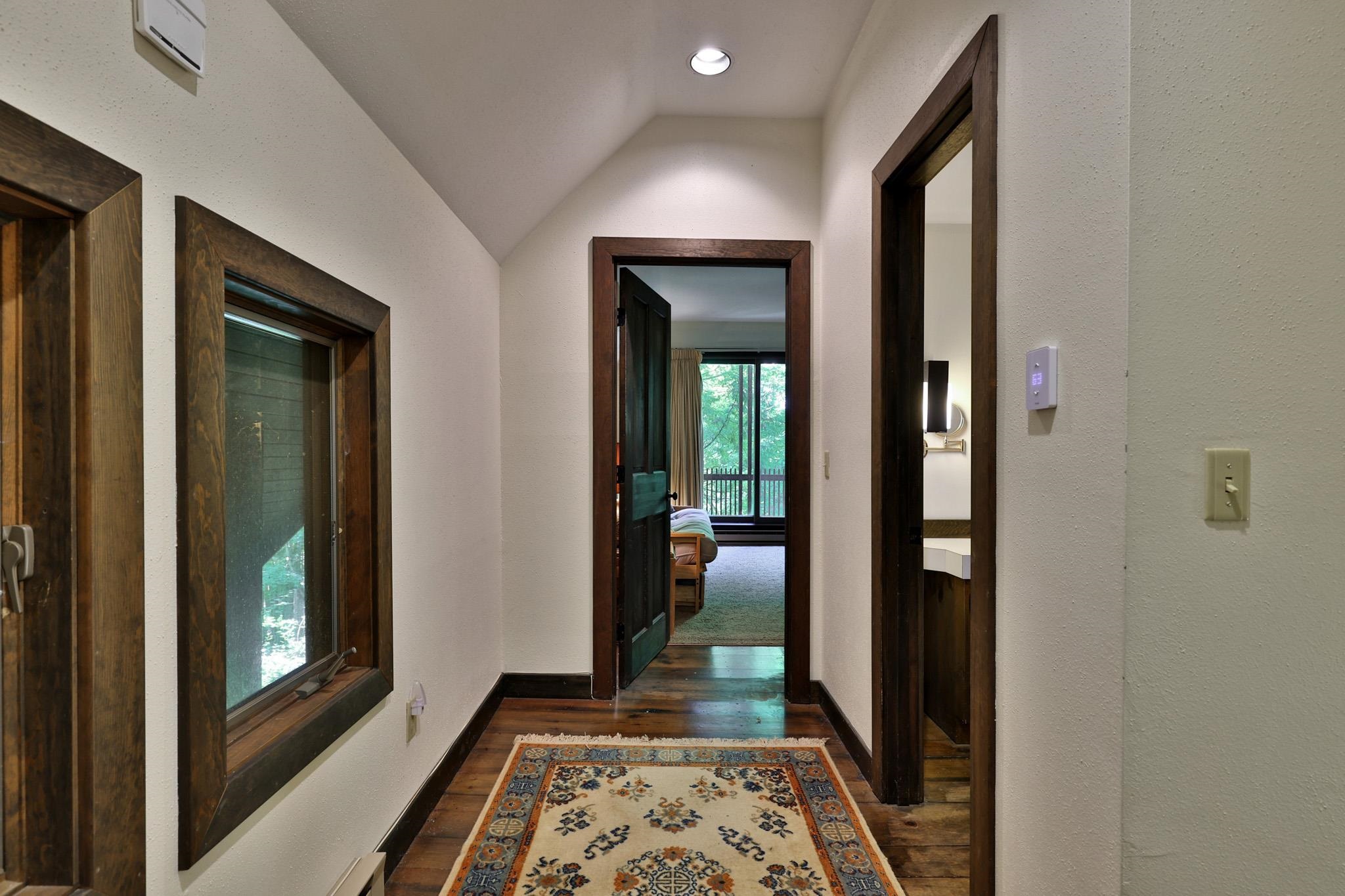 212 Falcon Loop East Property Photo 22