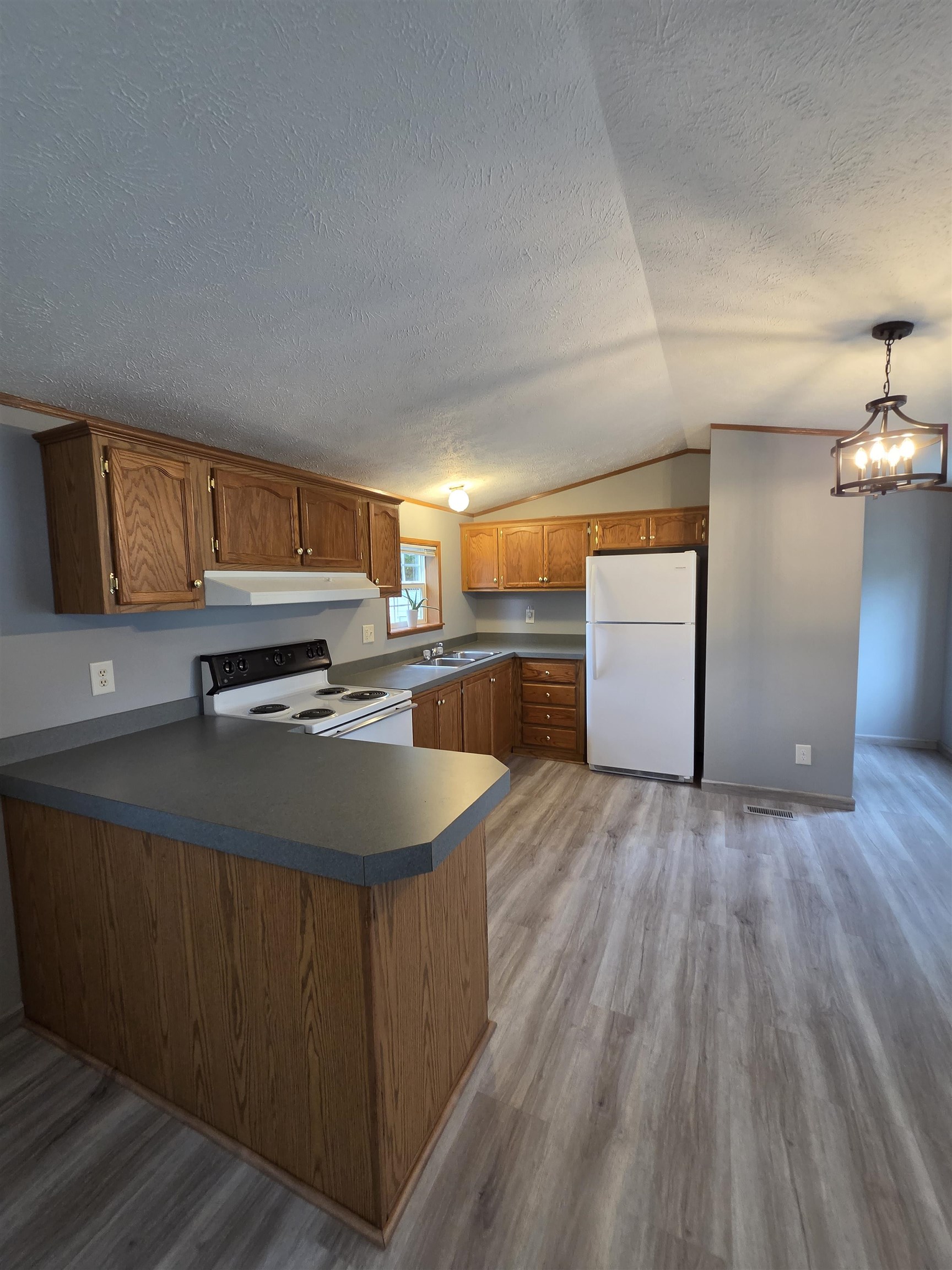 26 Longmeadow Drive Property Photo 10