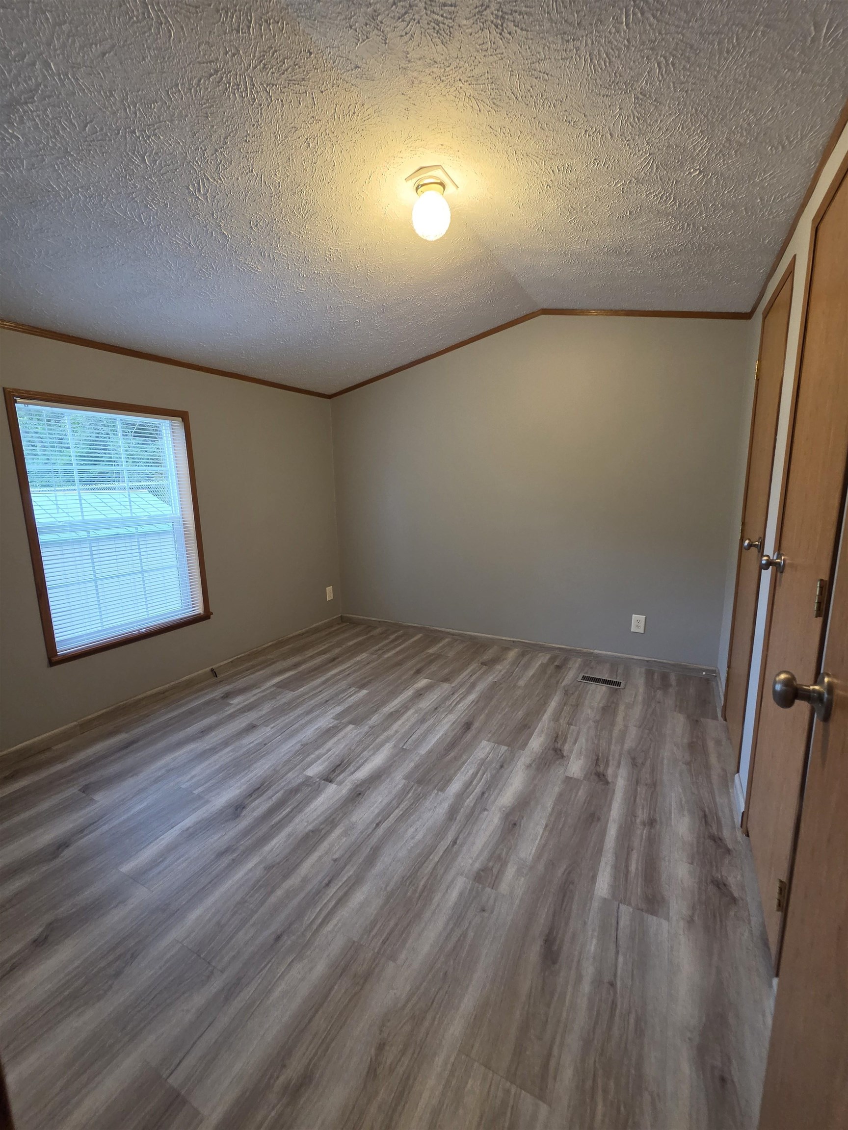 26 Longmeadow Drive Property Photo 14