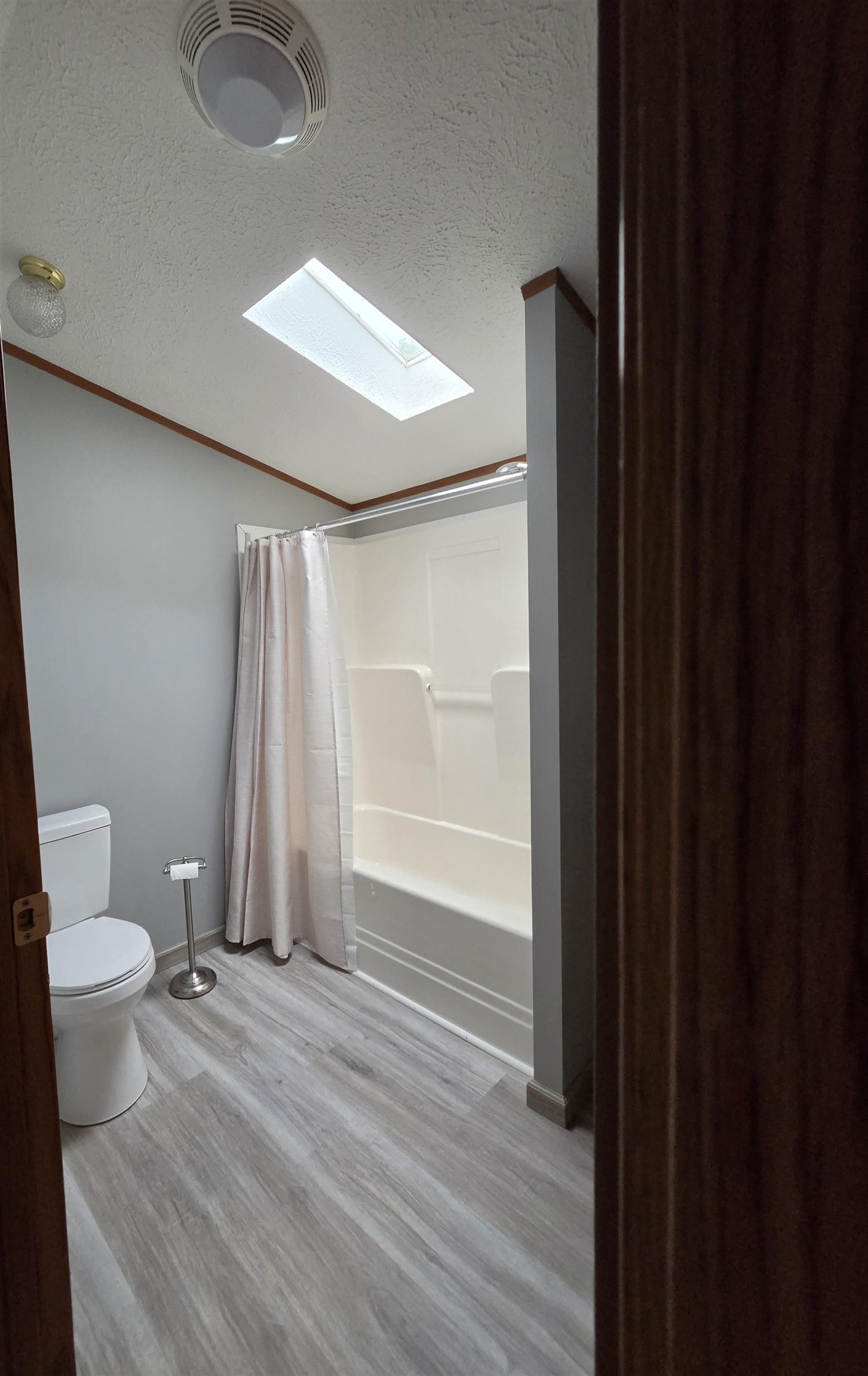 26 Longmeadow Drive Property Photo 16
