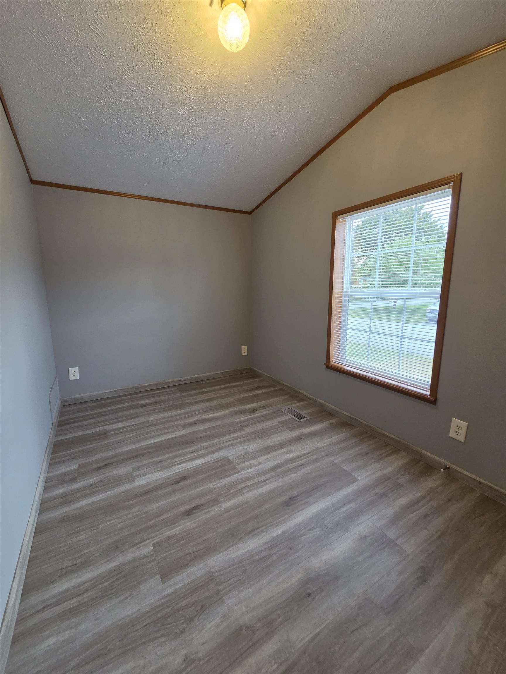 26 Longmeadow Drive Property Photo 18