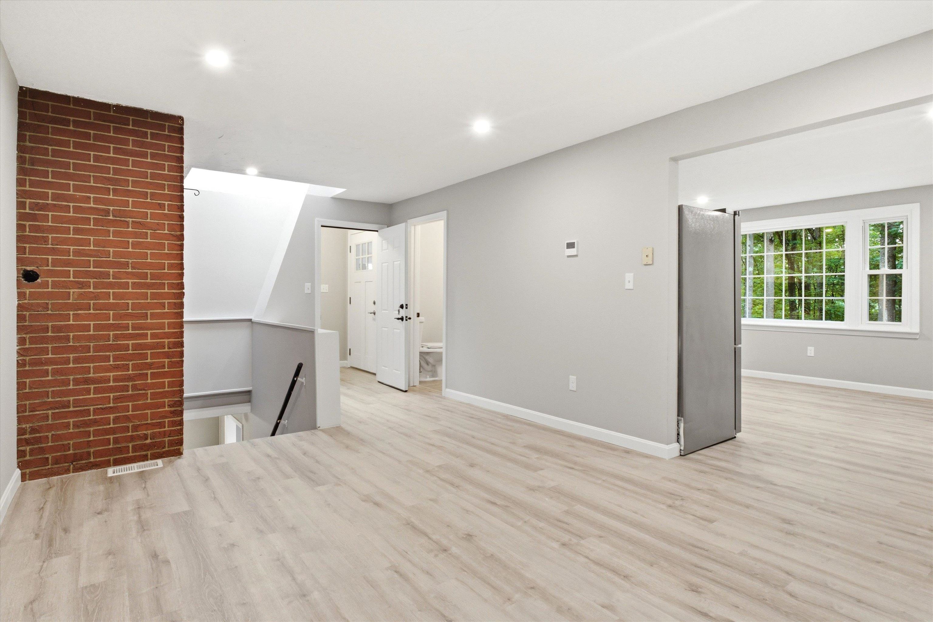 182 Buck Street Property Photo 8