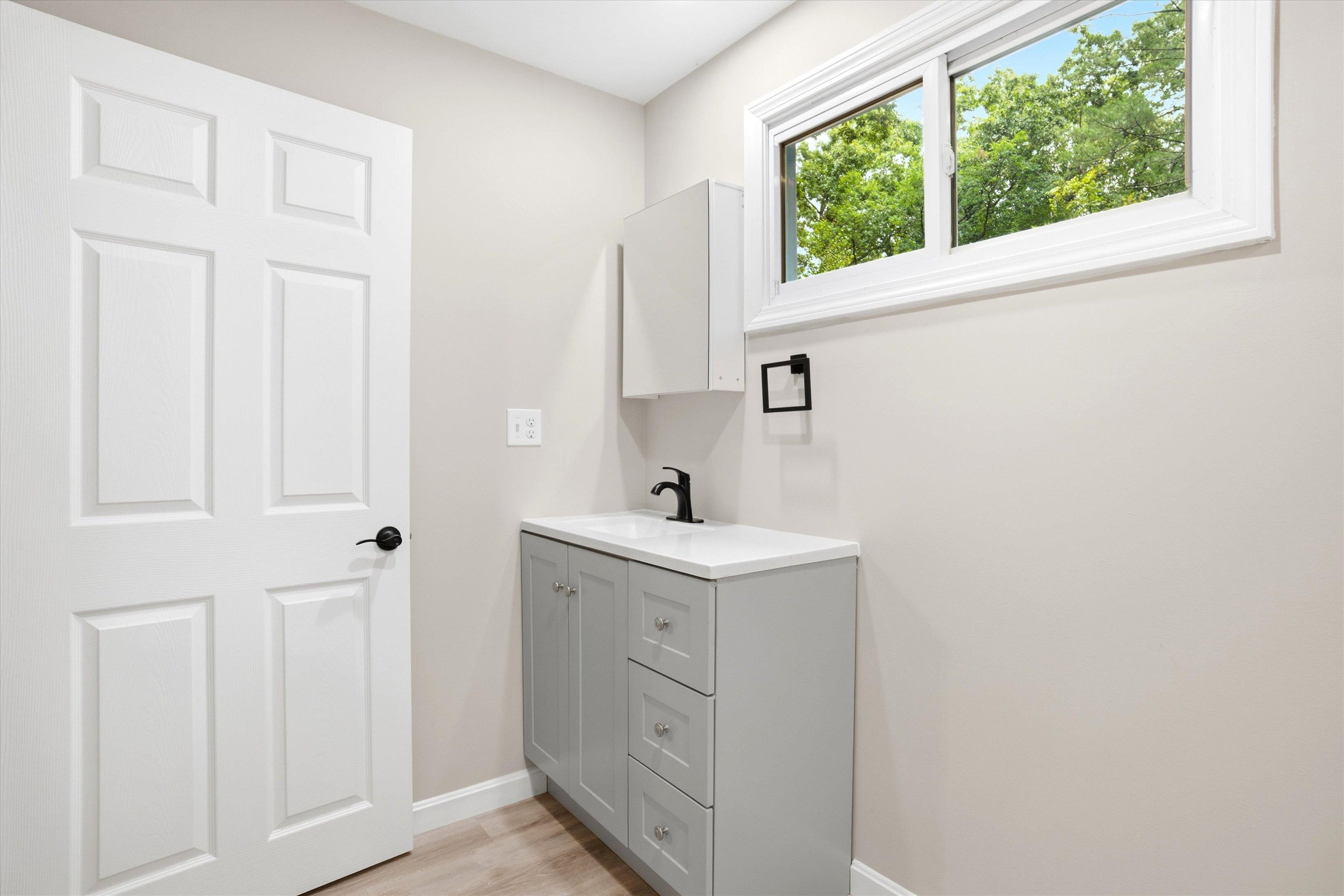 182 Buck Street Property Photo 22
