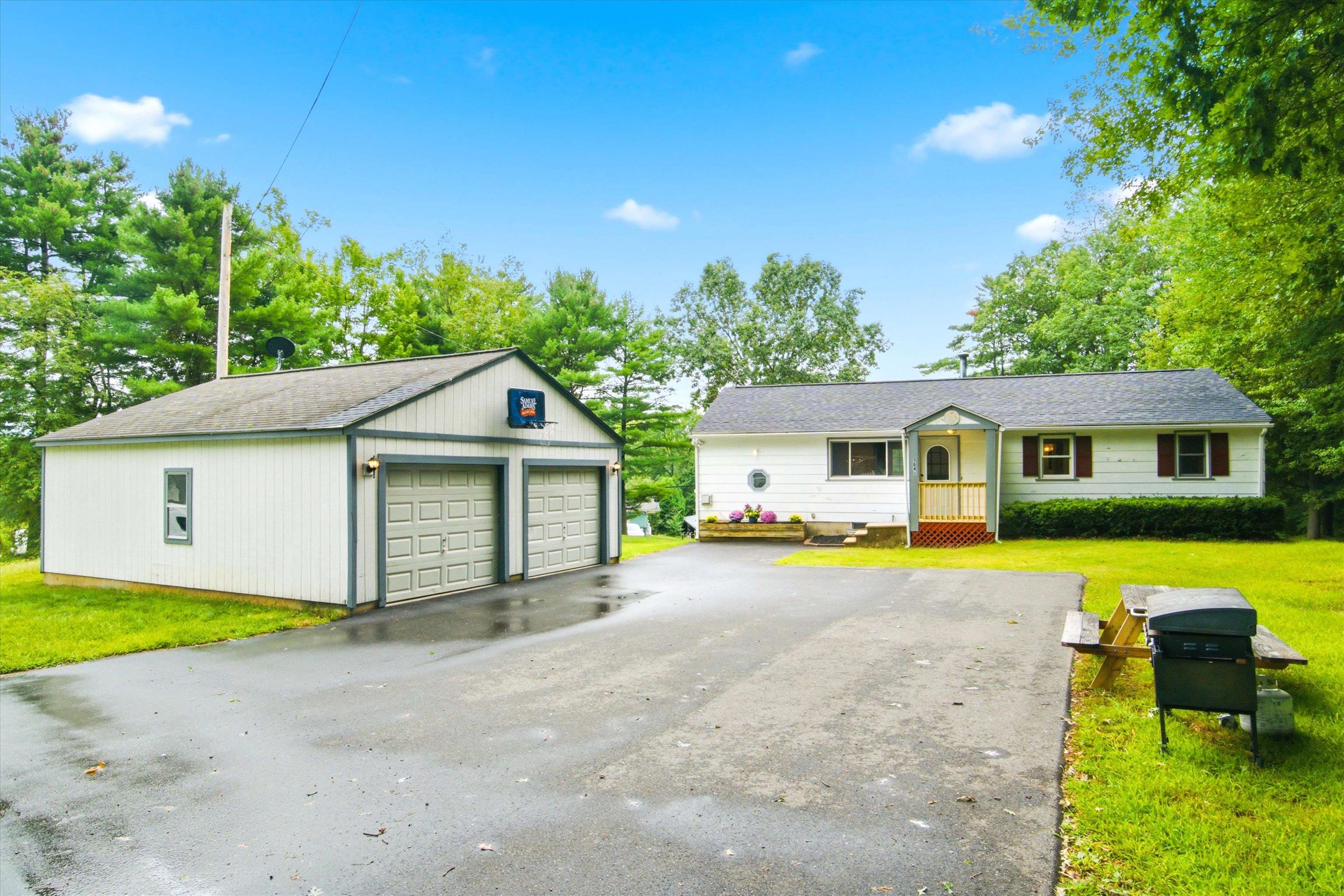 182 Buck Street Property Photo 26