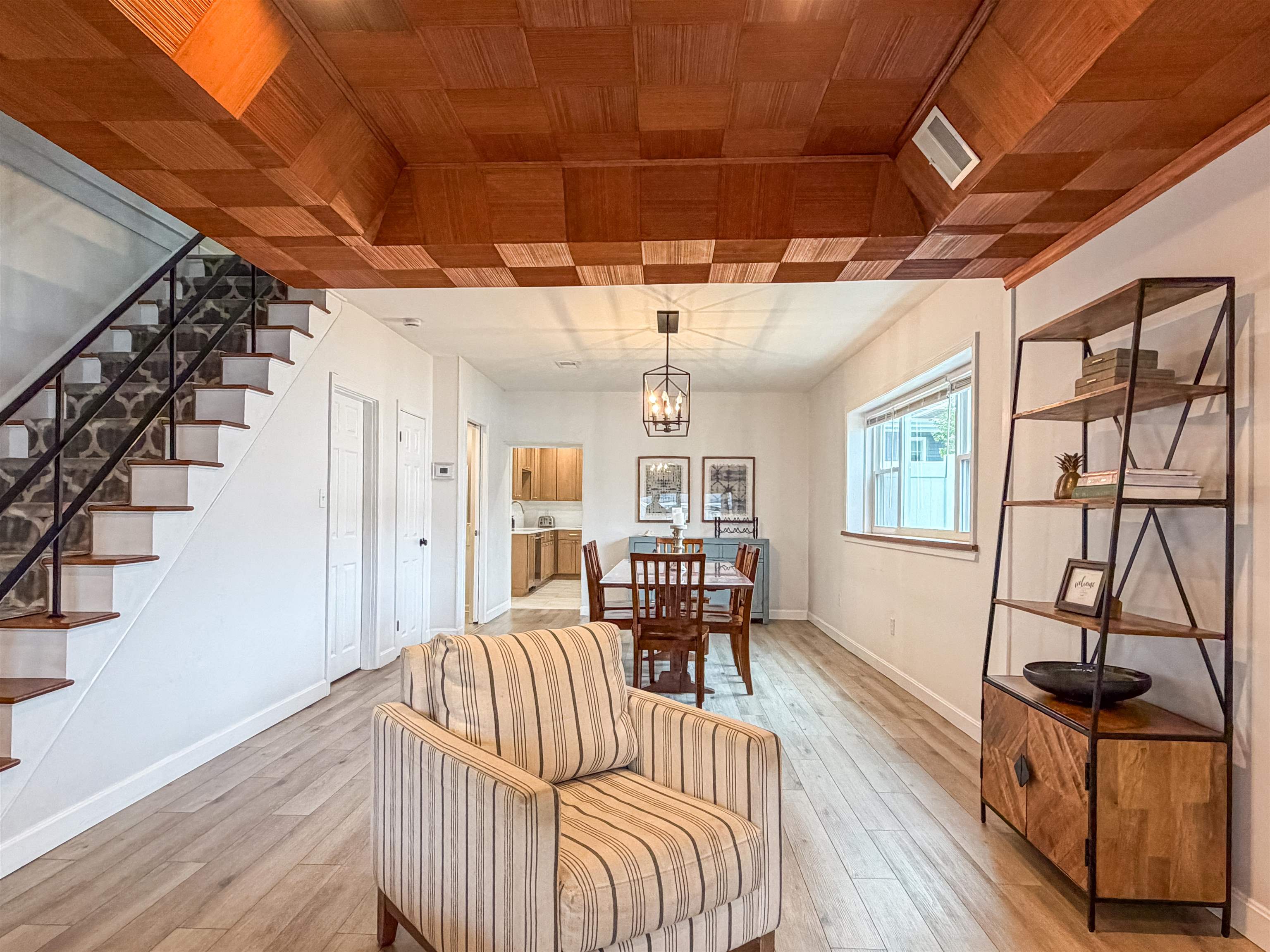 212 Bristol Street Property Photo 8