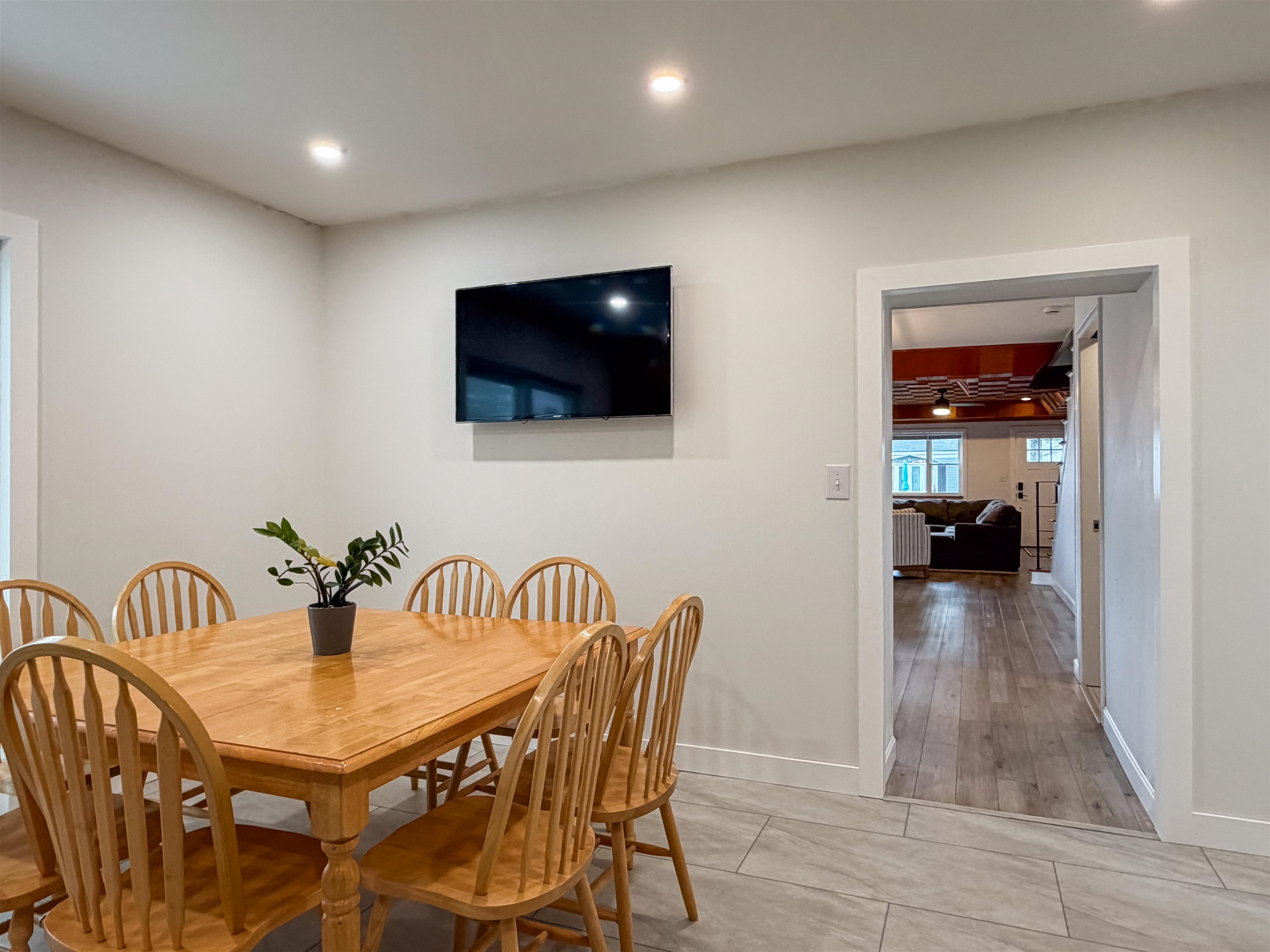 212 Bristol Street Property Photo 15