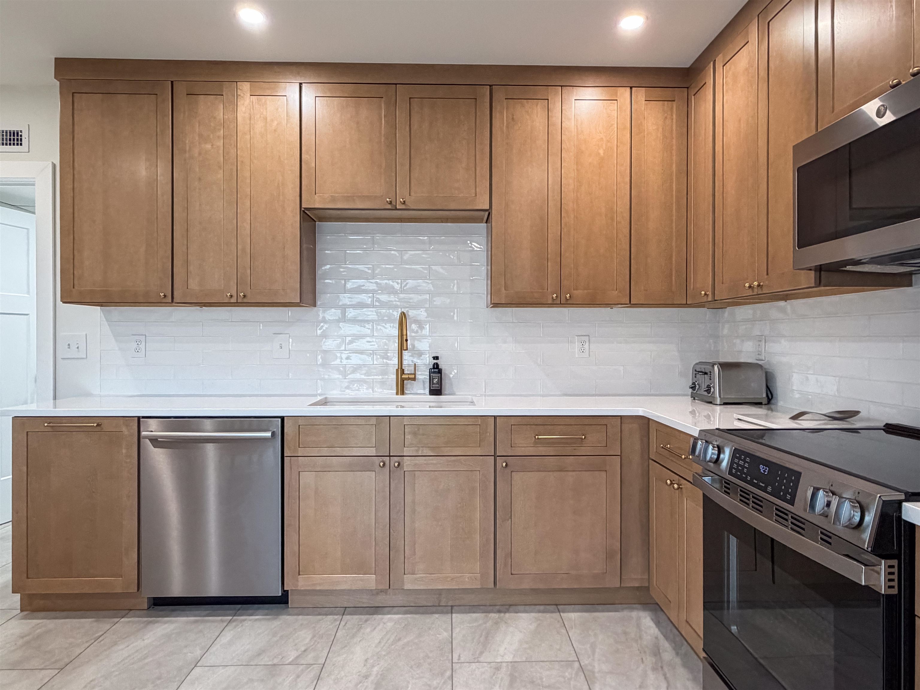 212 Bristol Street Property Photo 17