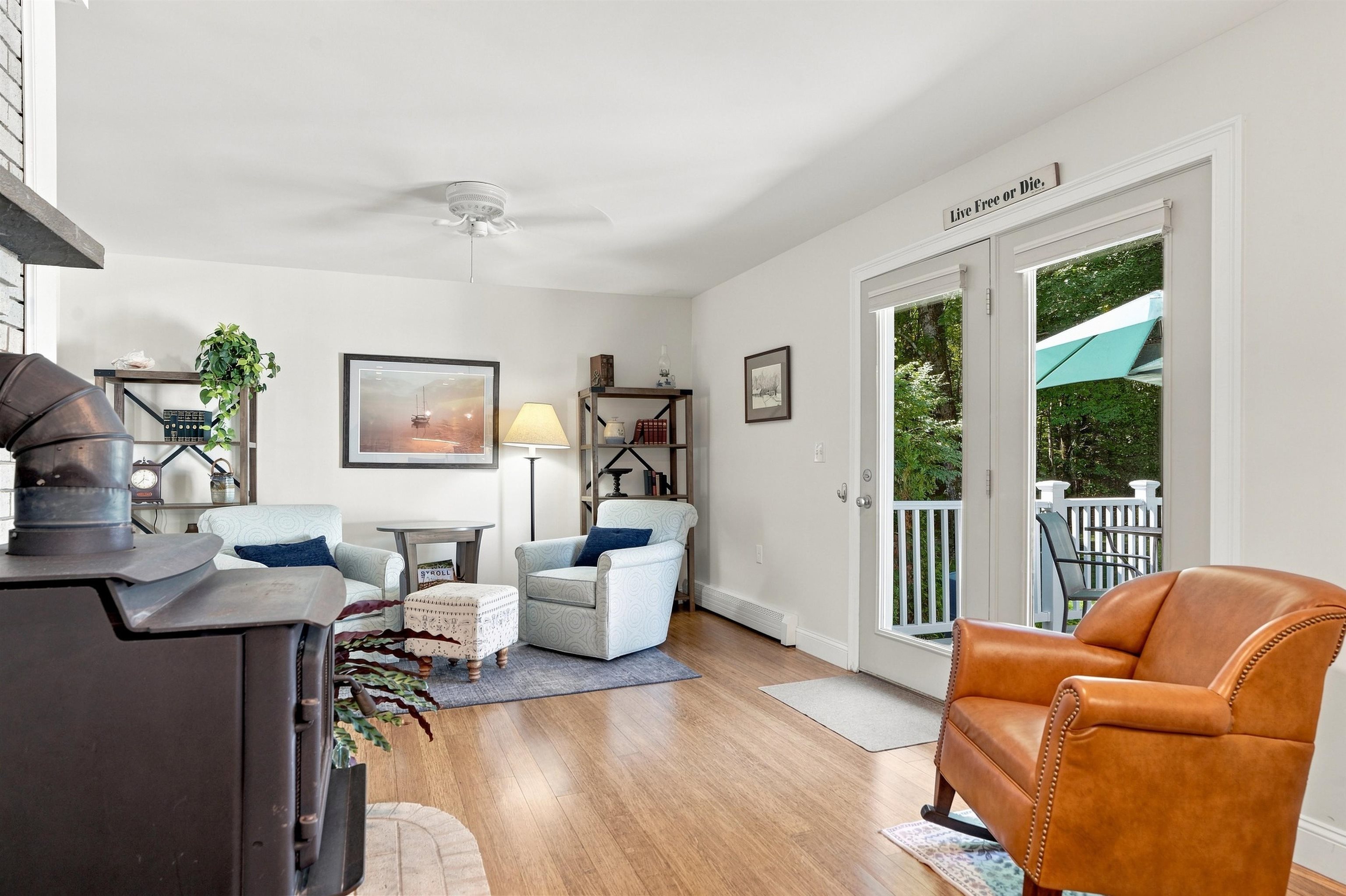9 Audley Divide Property Photo 4