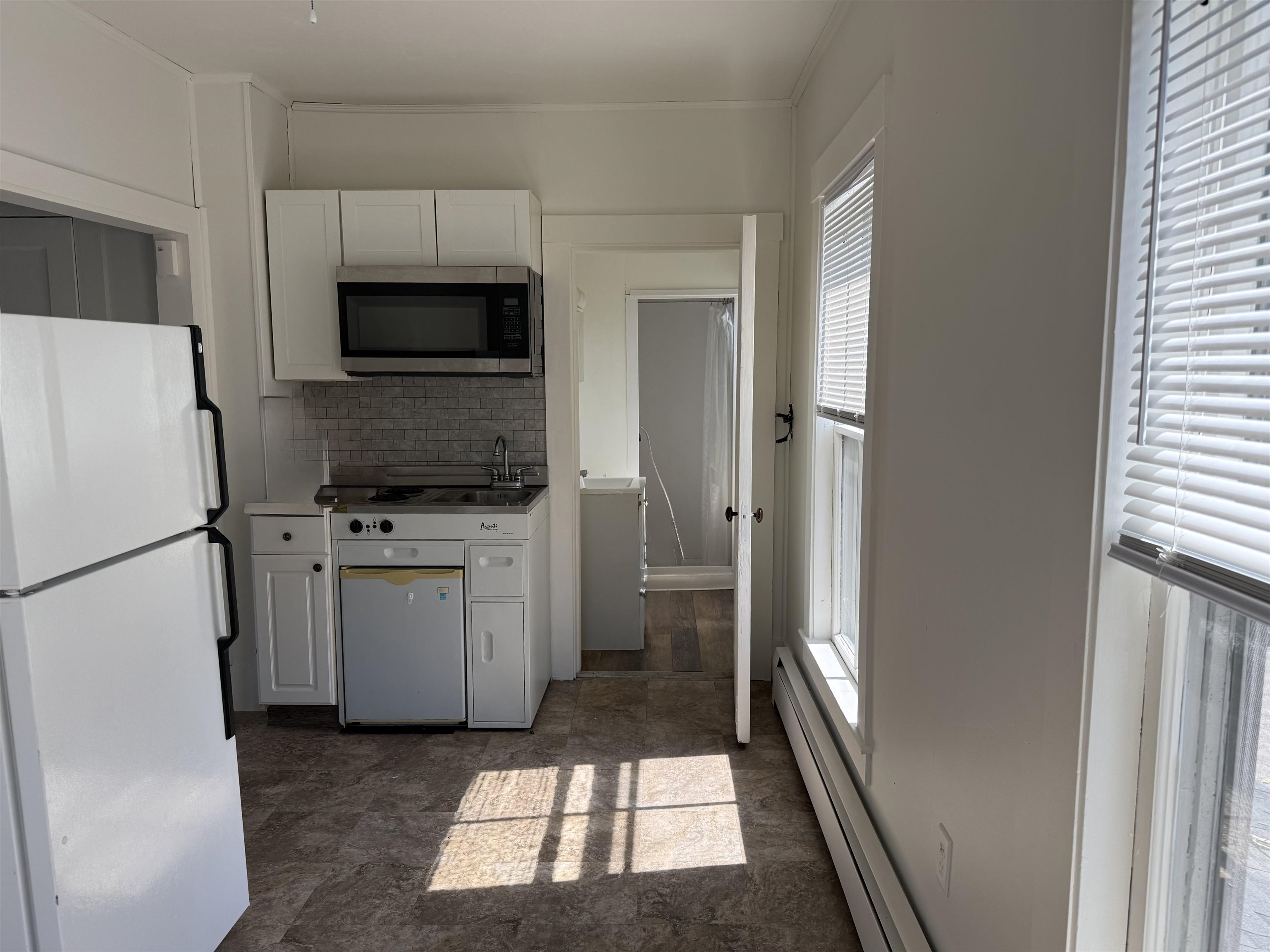 1073 Union Avenue Property Photo 2