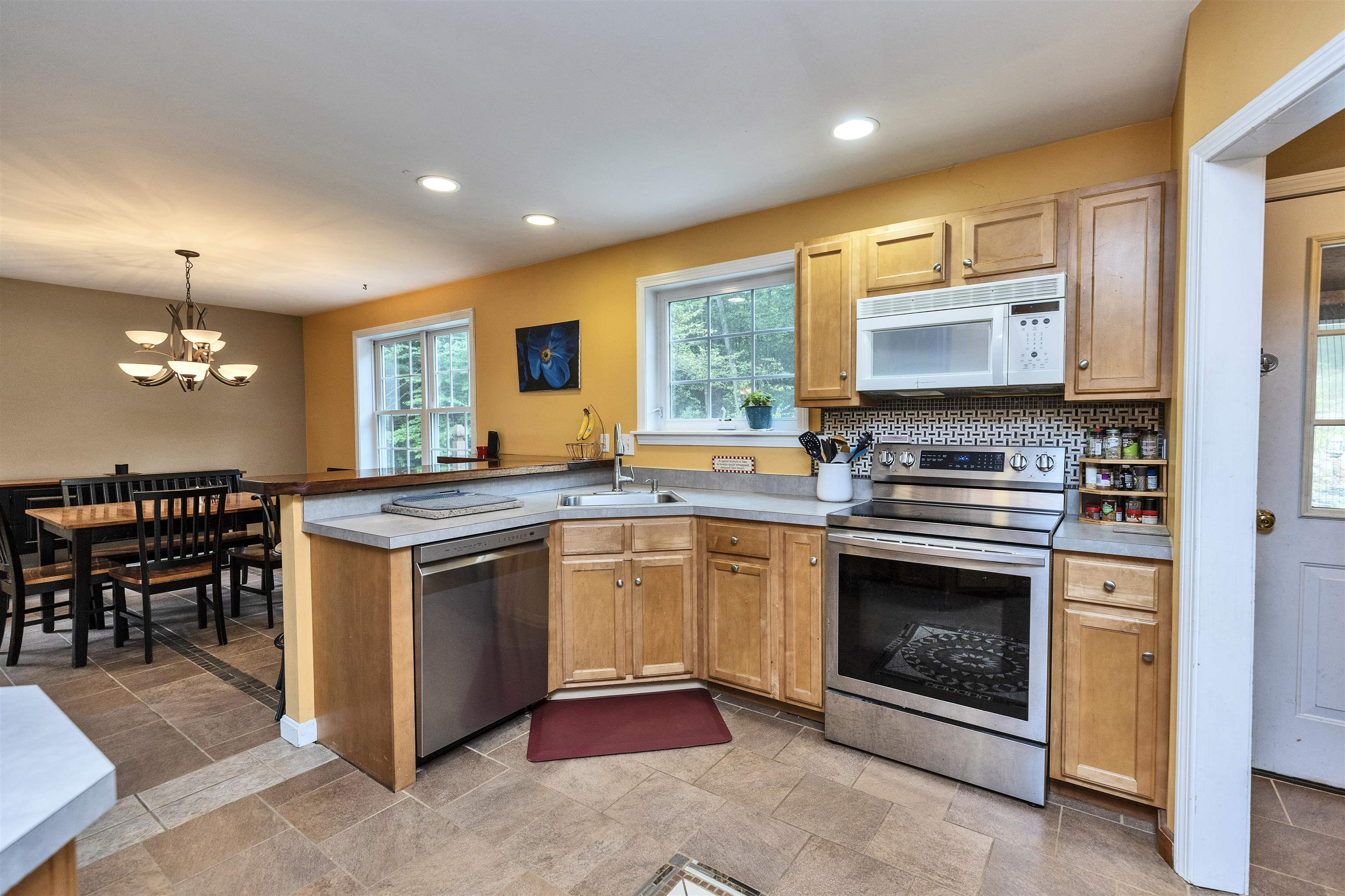 68 Pleasant Street Property Photo 20