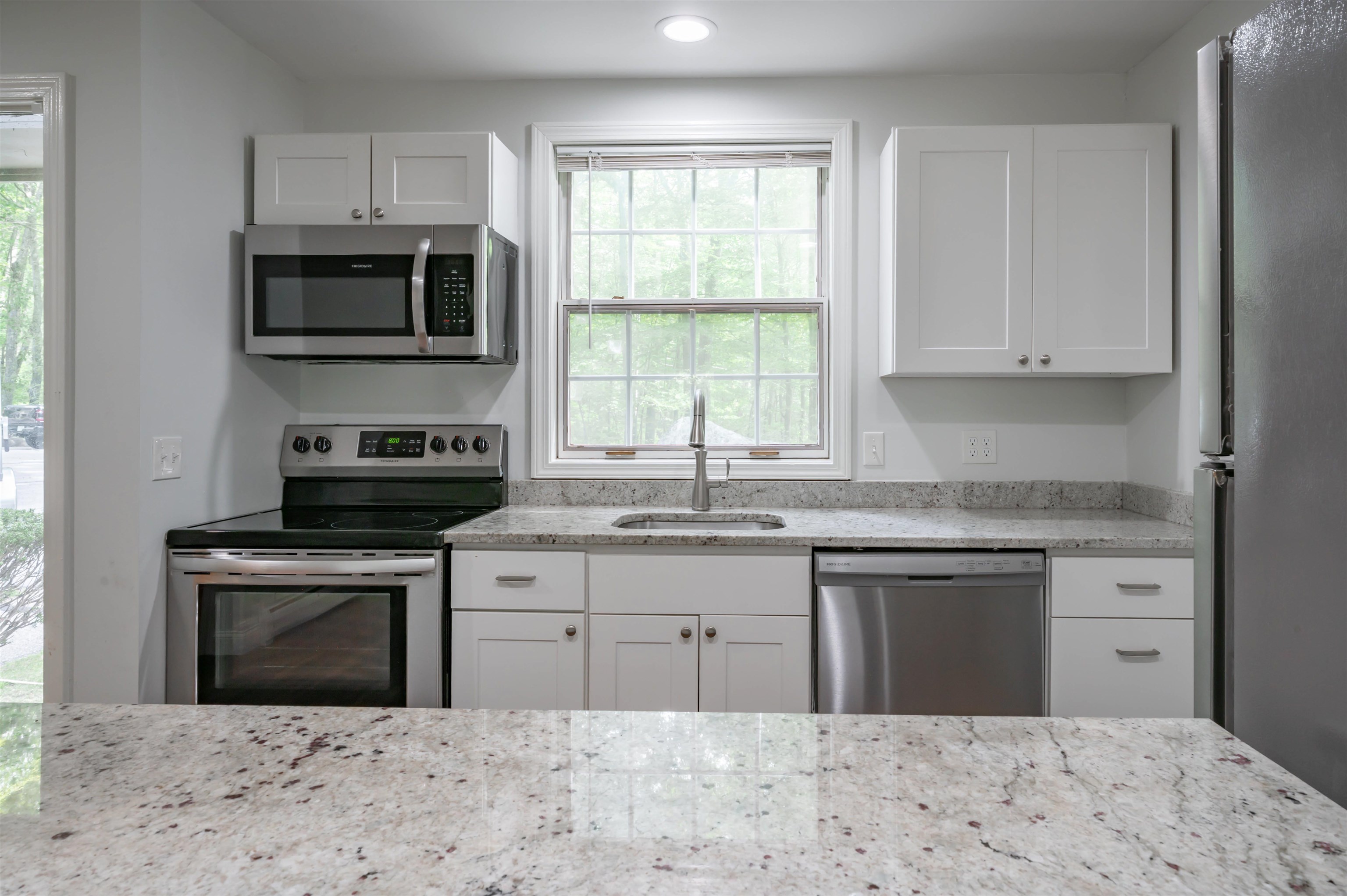 1465 Hooksett Road Property Photo 2