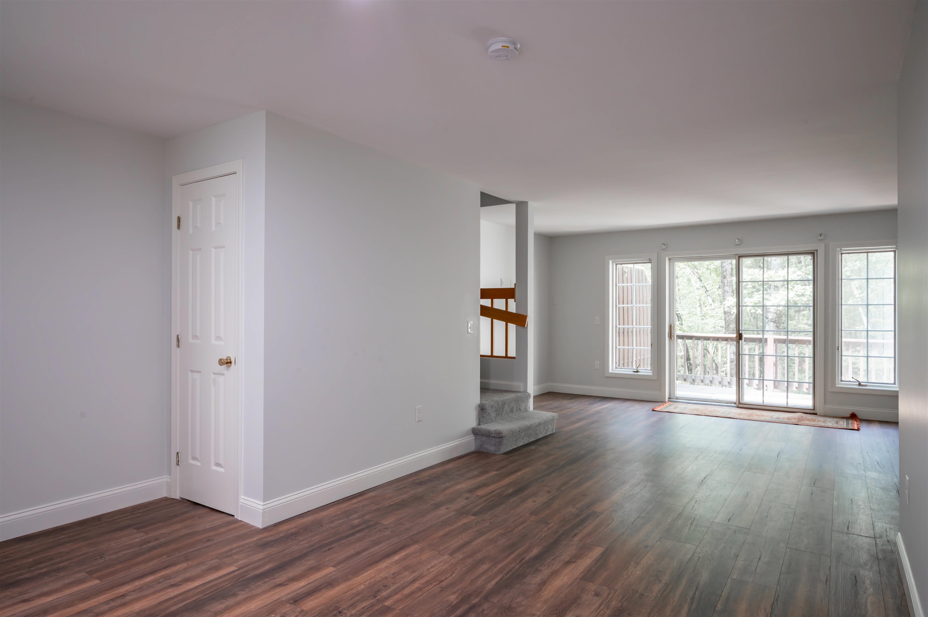 1465 Hooksett Road Property Photo 6