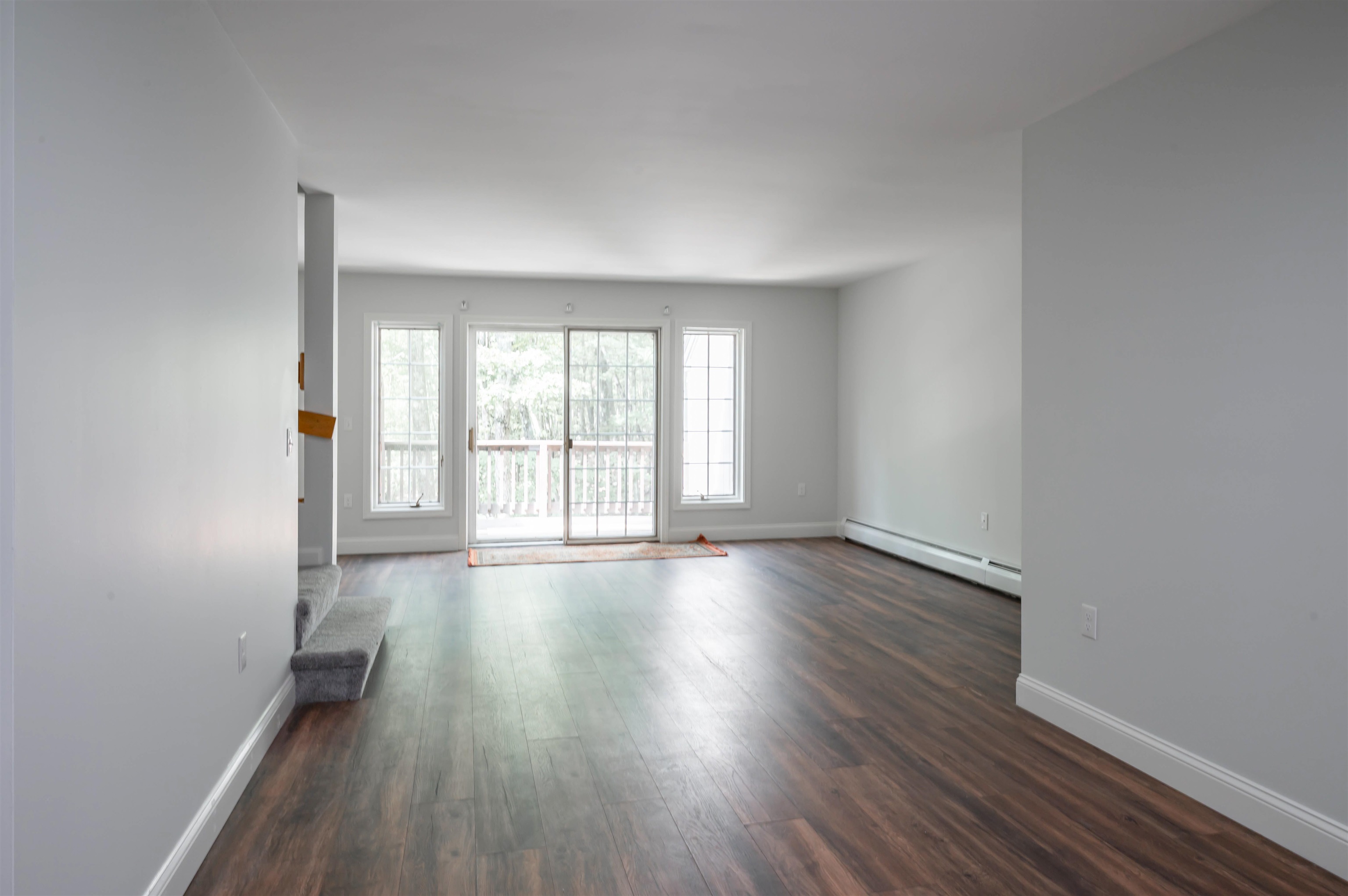1465 Hooksett Road Property Photo 8