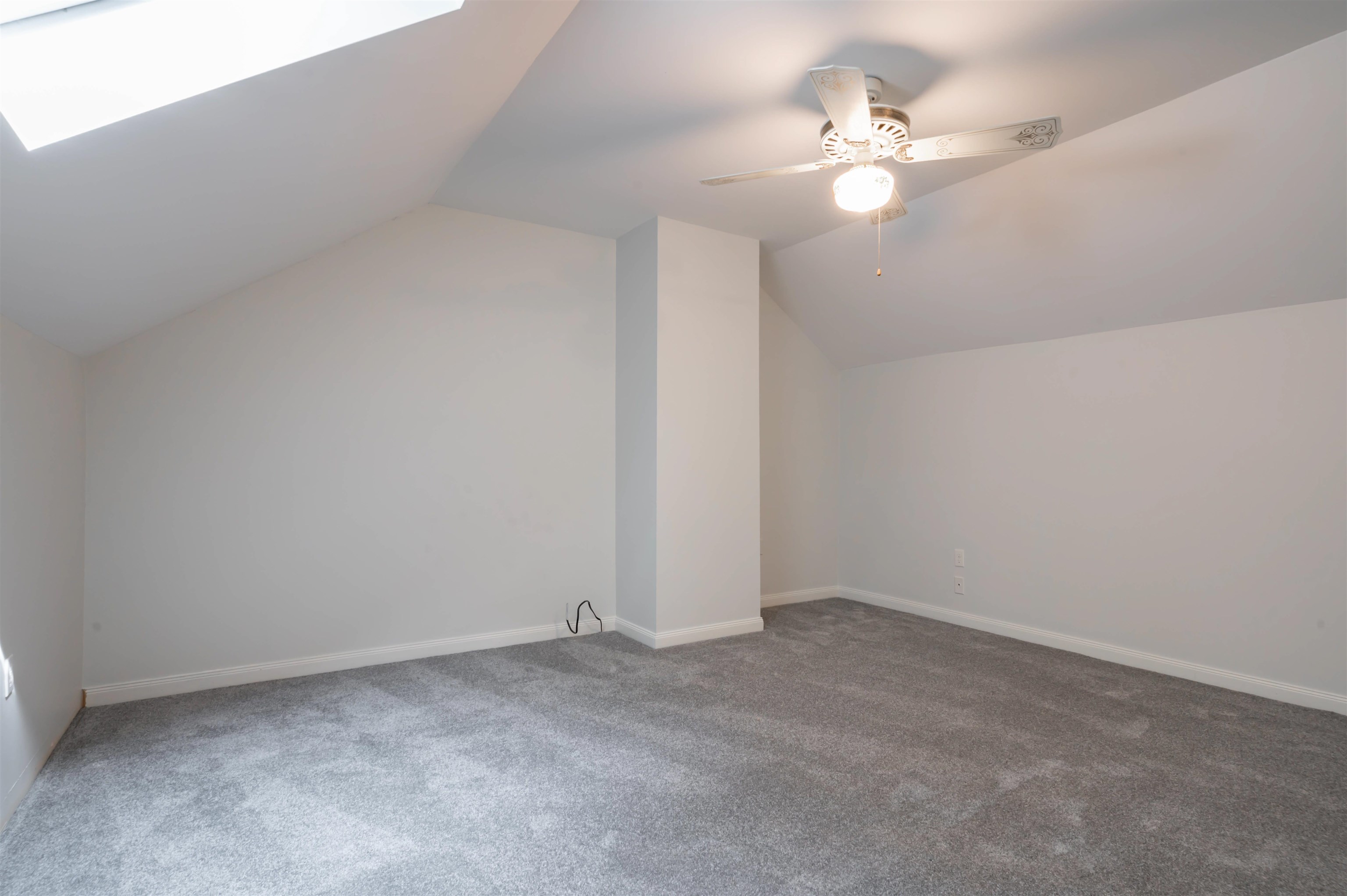 1465 Hooksett Road Property Photo 10