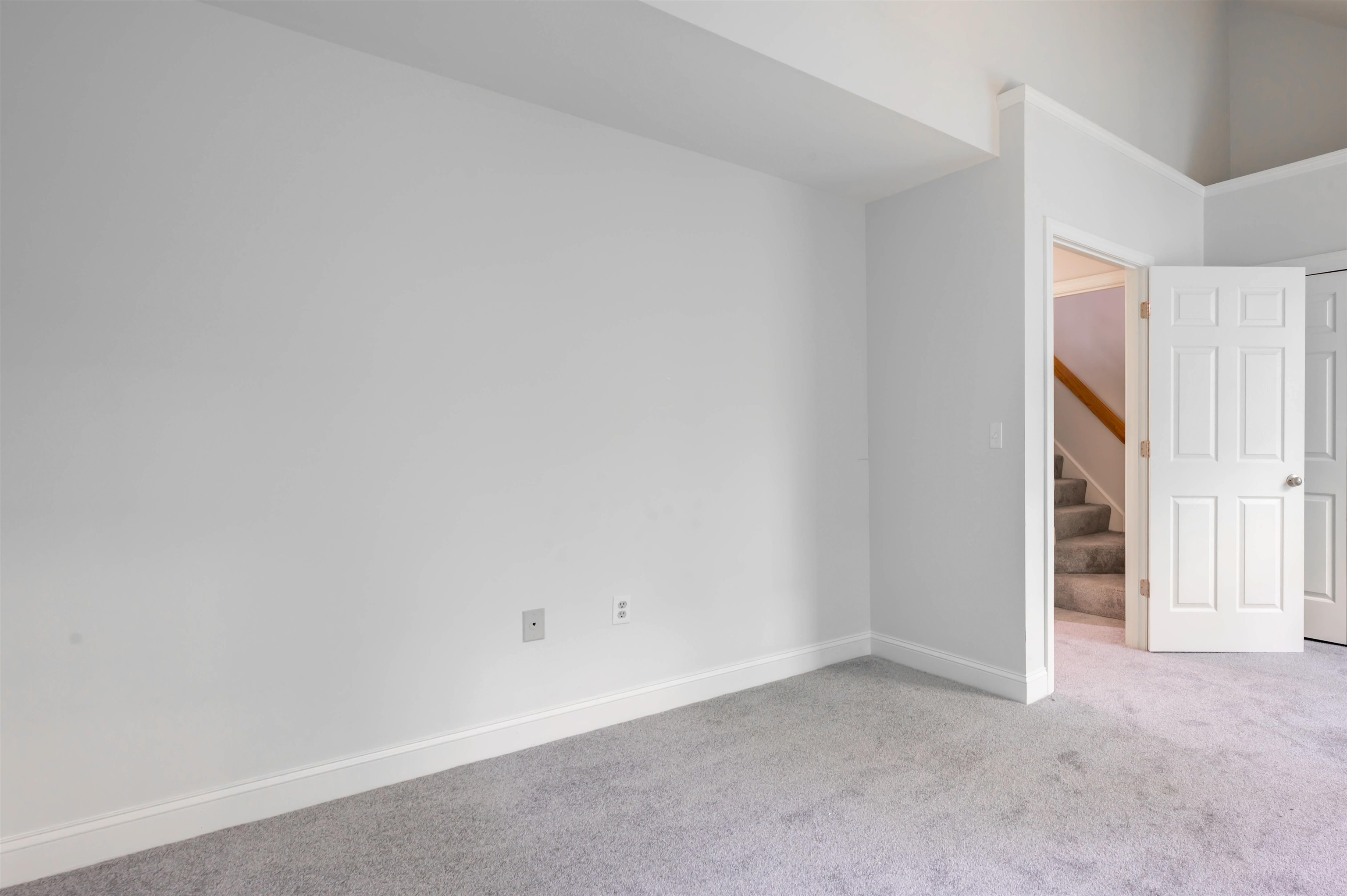 1465 Hooksett Road Property Photo 12