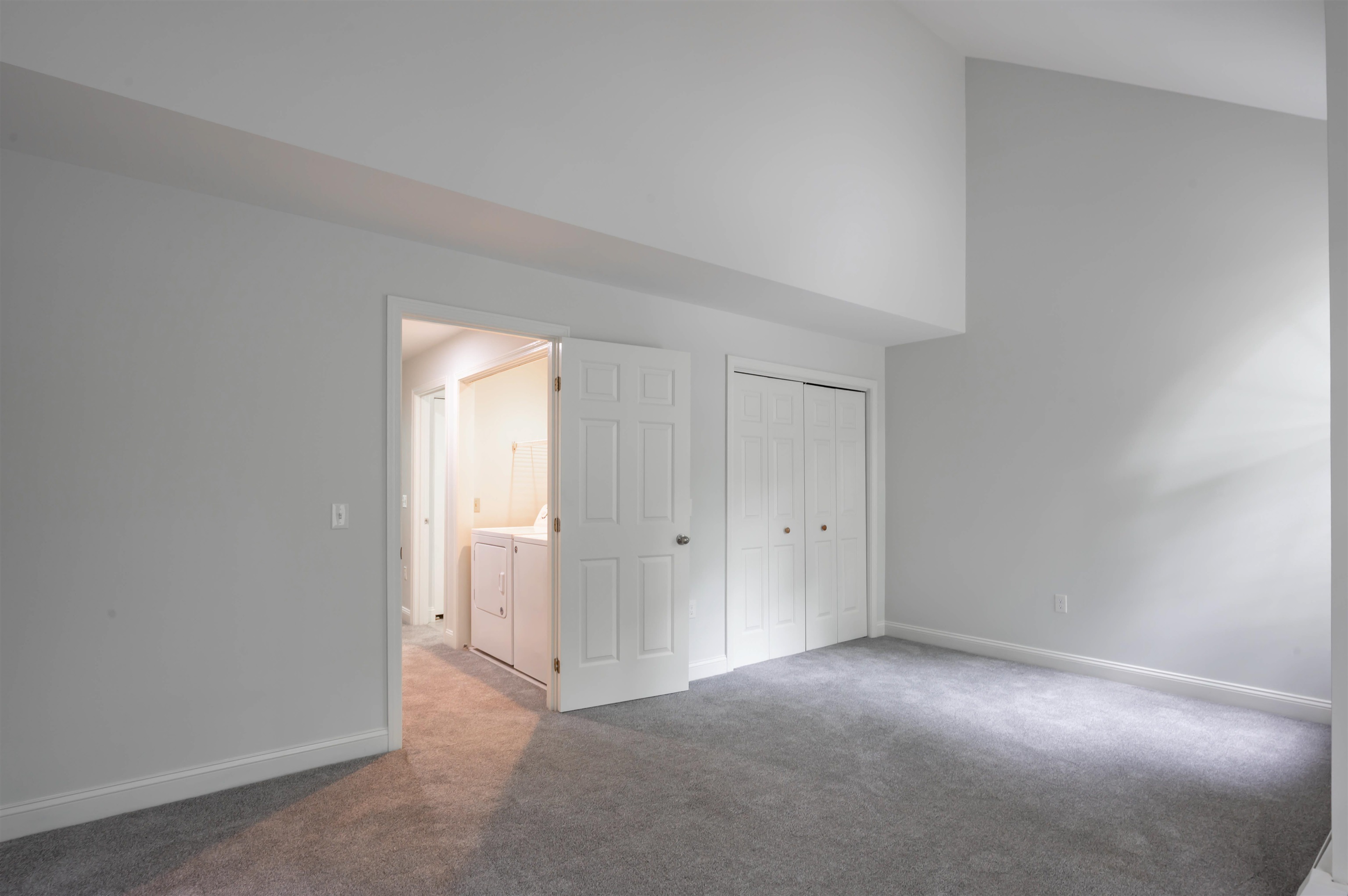 1465 Hooksett Road Property Photo 26